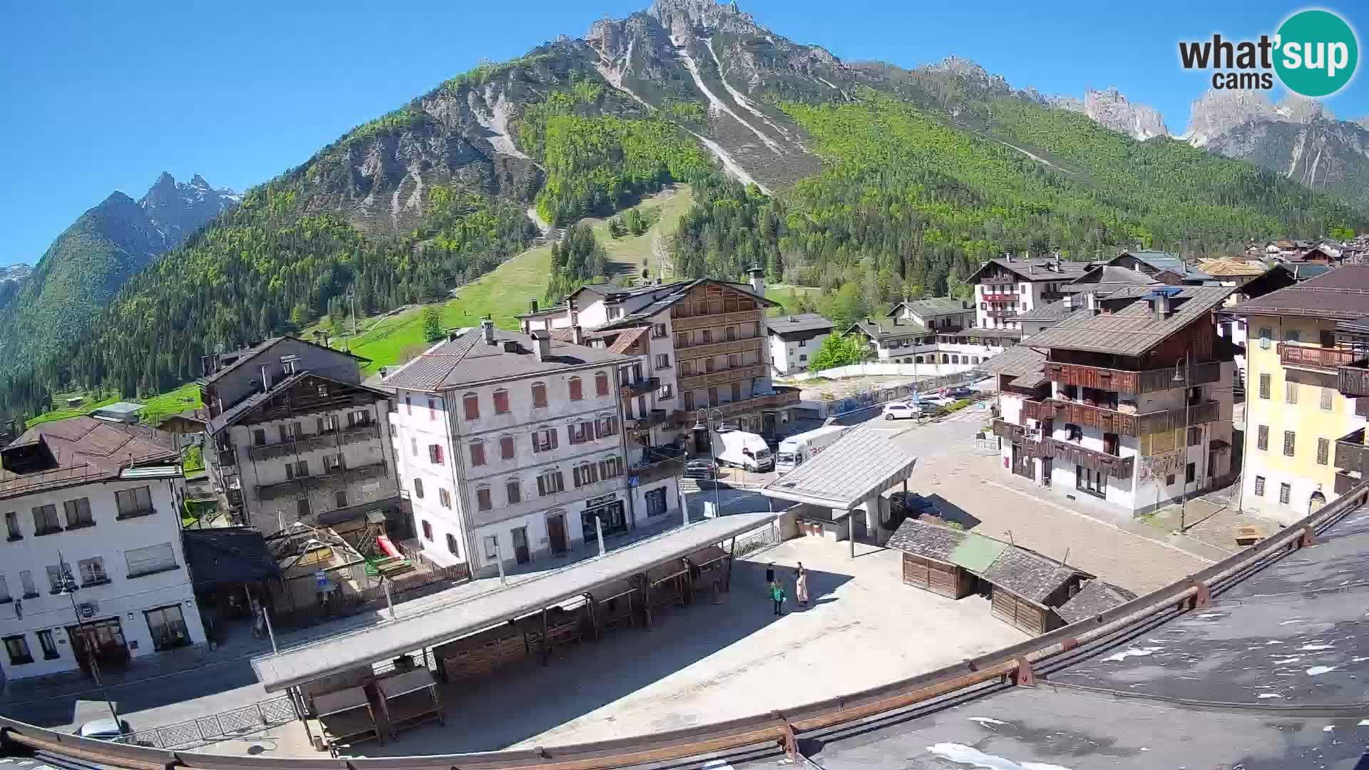 Hauptplatz von Forni di Sopra