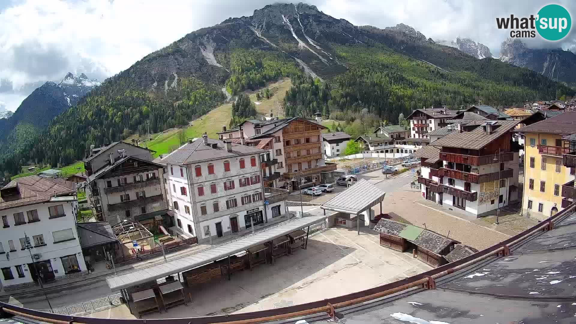 Hauptplatz von Forni di Sopra