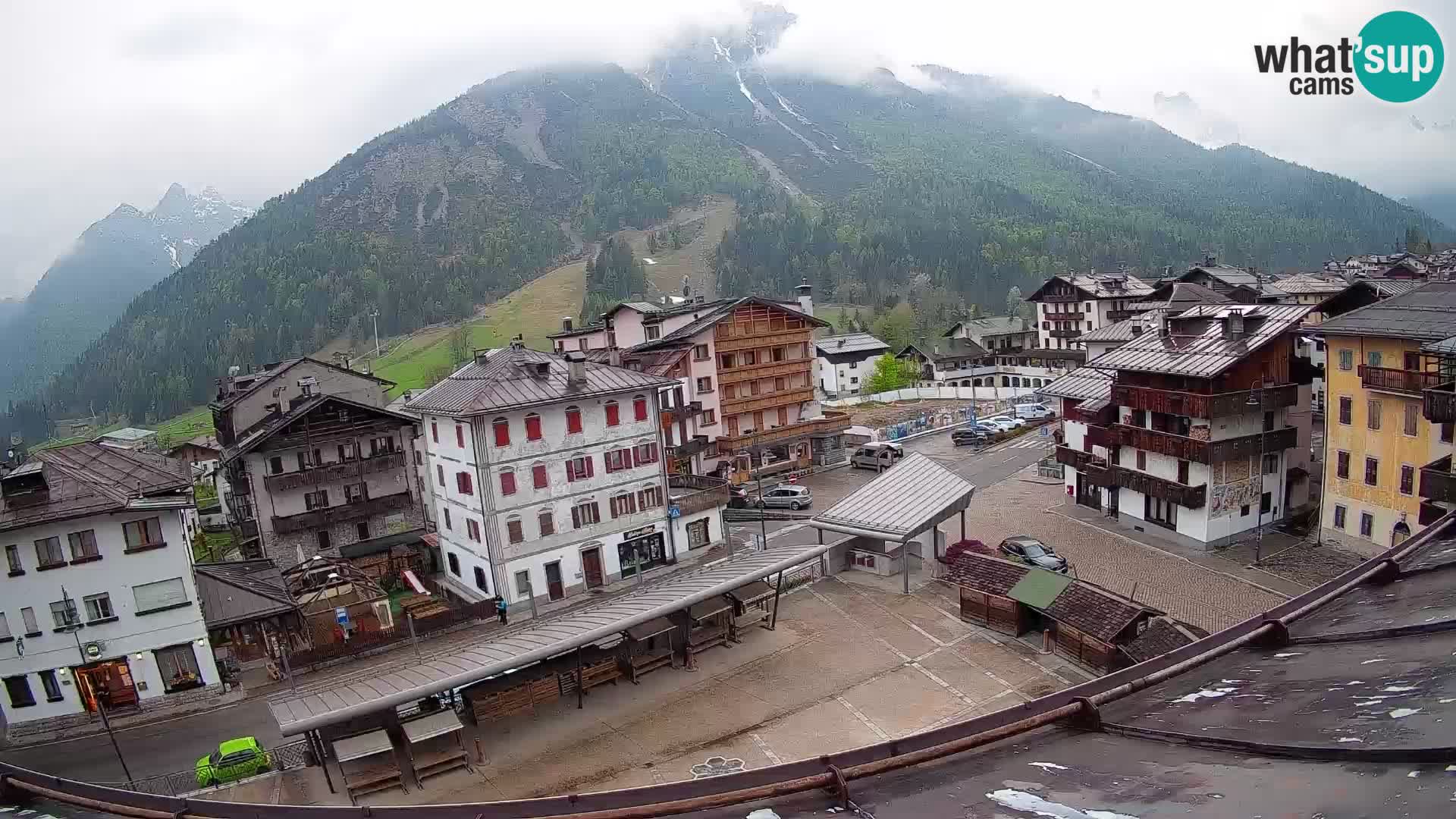 Hauptplatz von Forni di Sopra