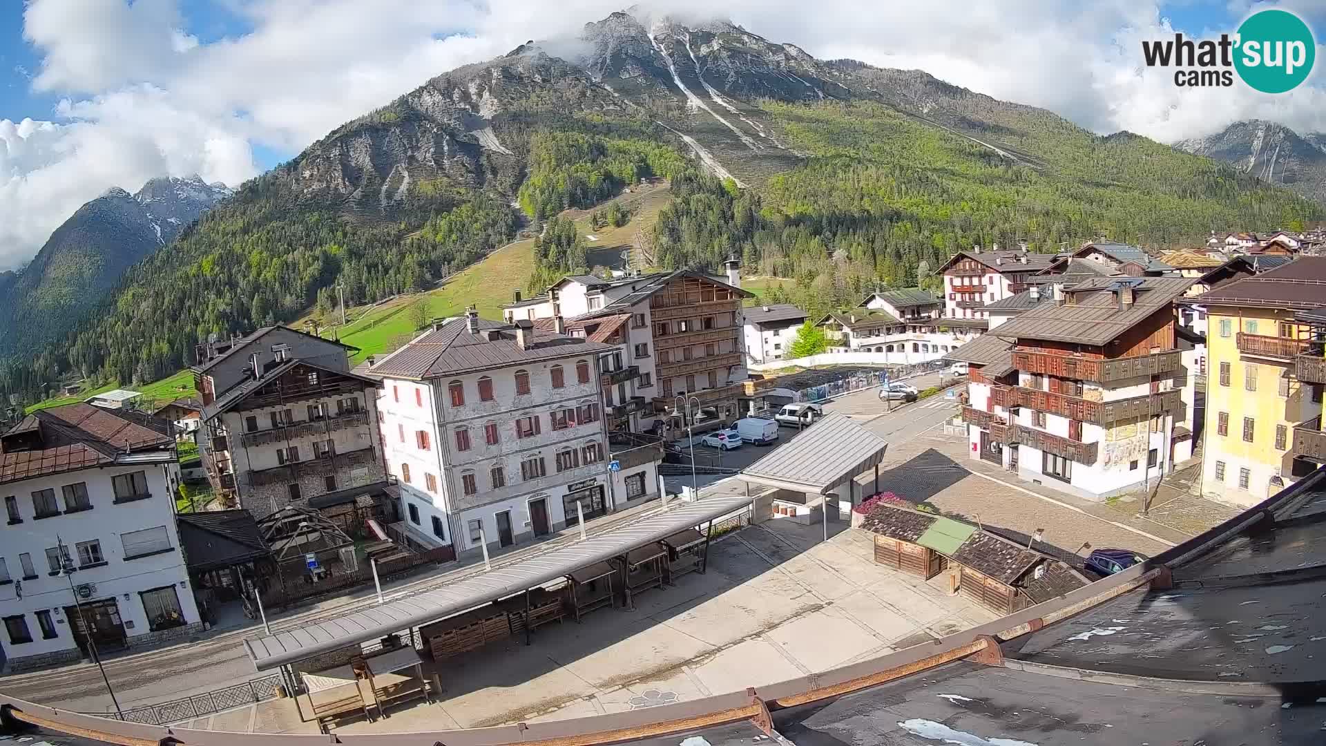 Hauptplatz von Forni di Sopra