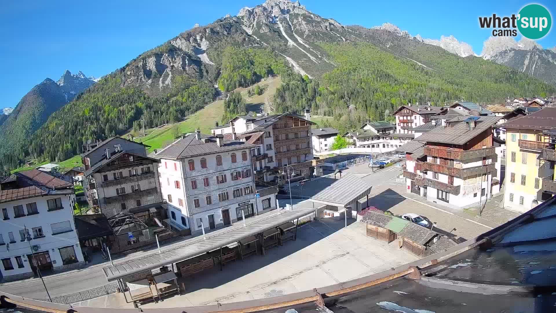 Hauptplatz von Forni di Sopra