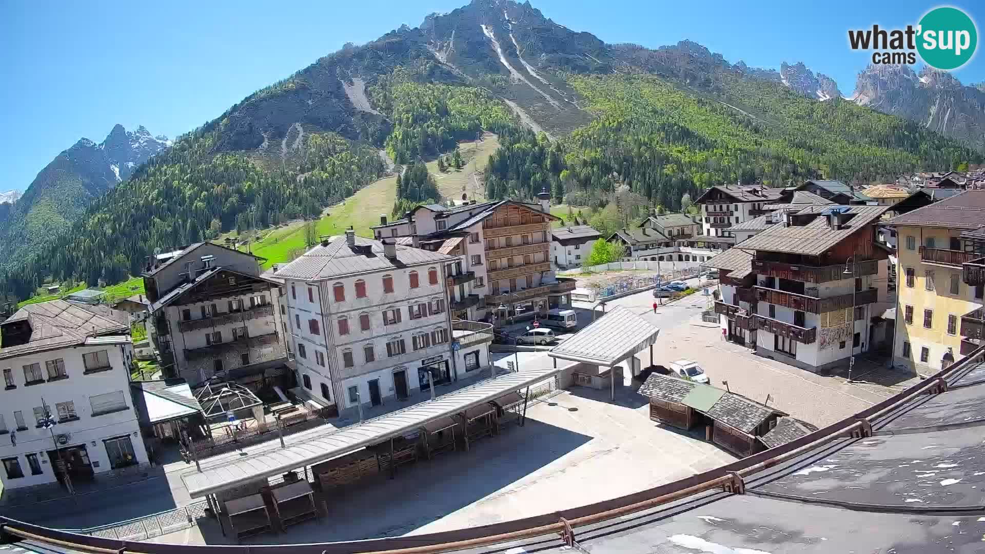 Hauptplatz von Forni di Sopra