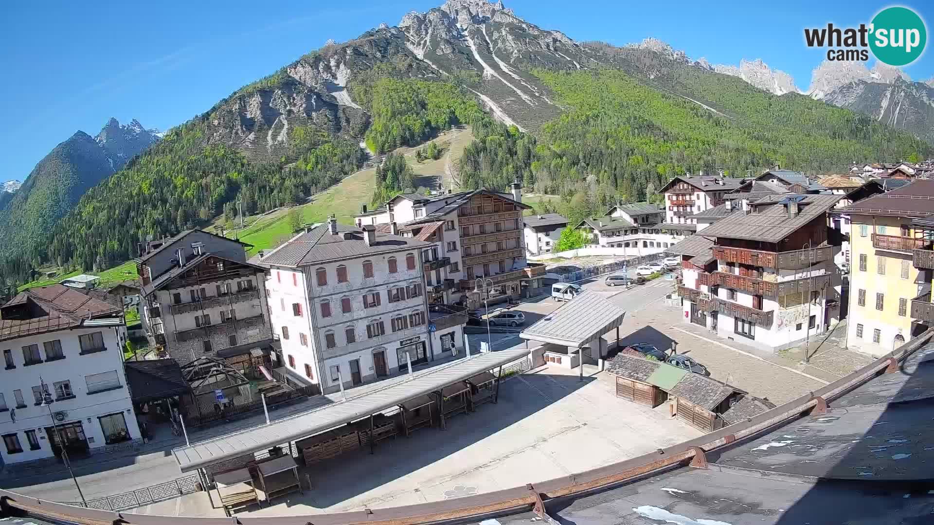 Hauptplatz von Forni di Sopra