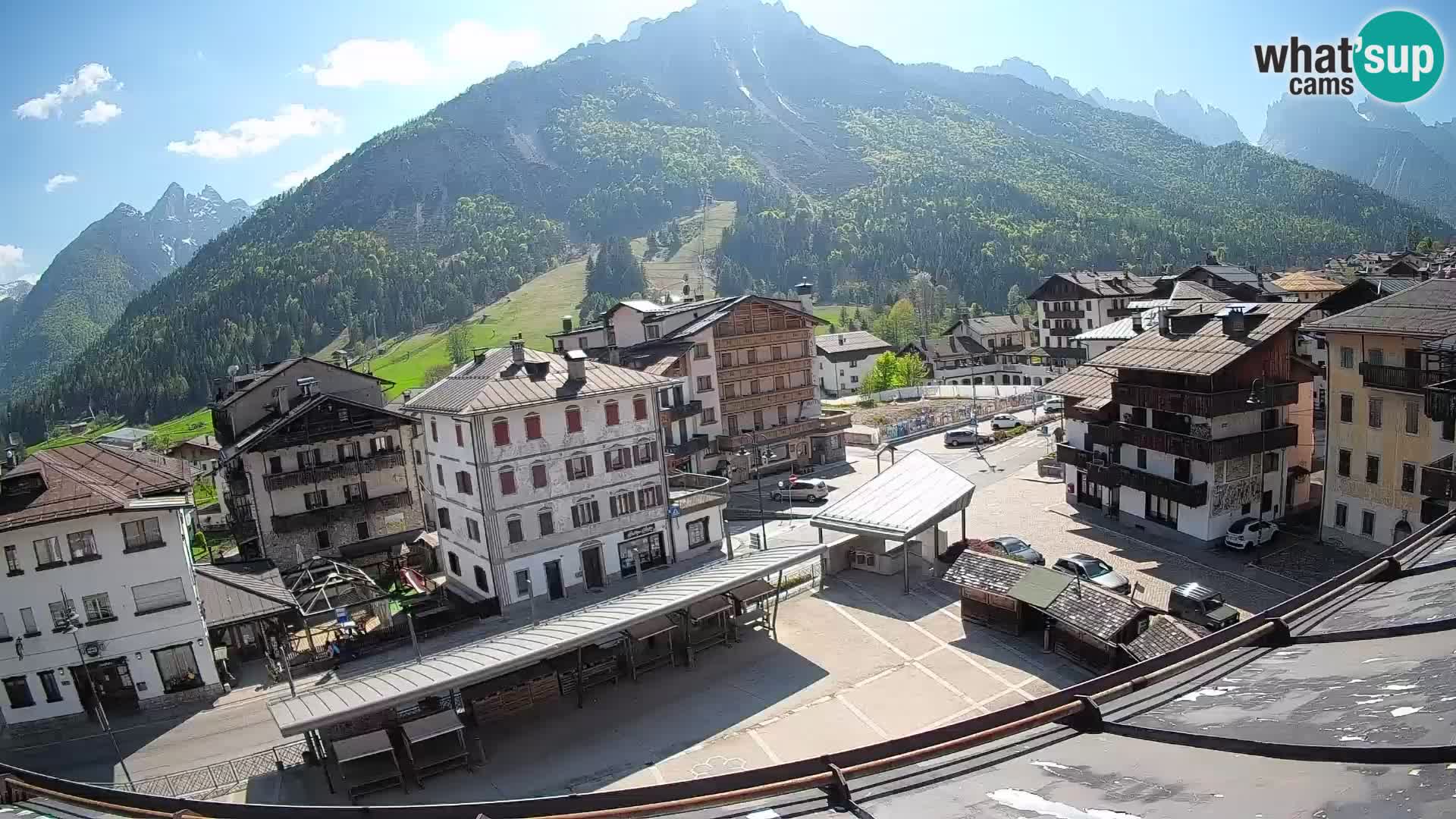 Hauptplatz von Forni di Sopra