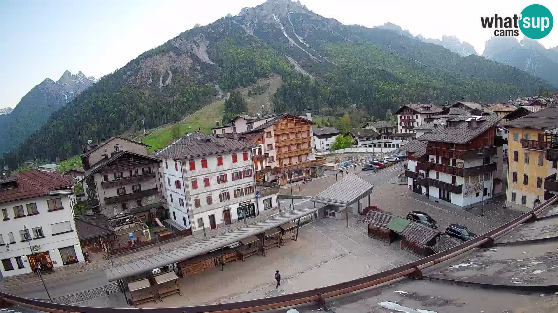 Plaza principal de Forni di Sopra
