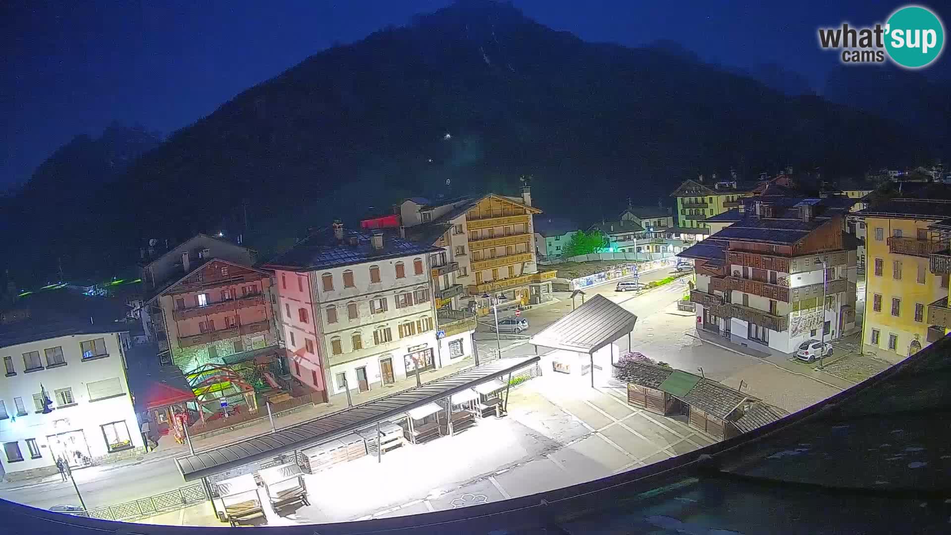 Hauptplatz von Forni di Sopra