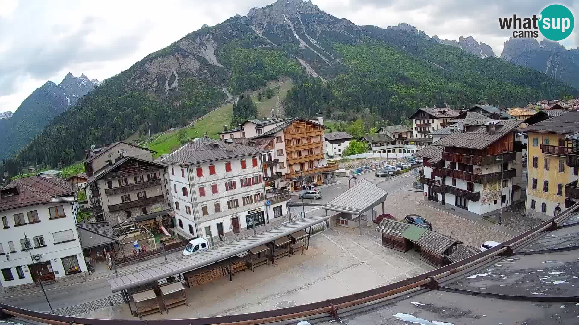 Hauptplatz von Forni di Sopra