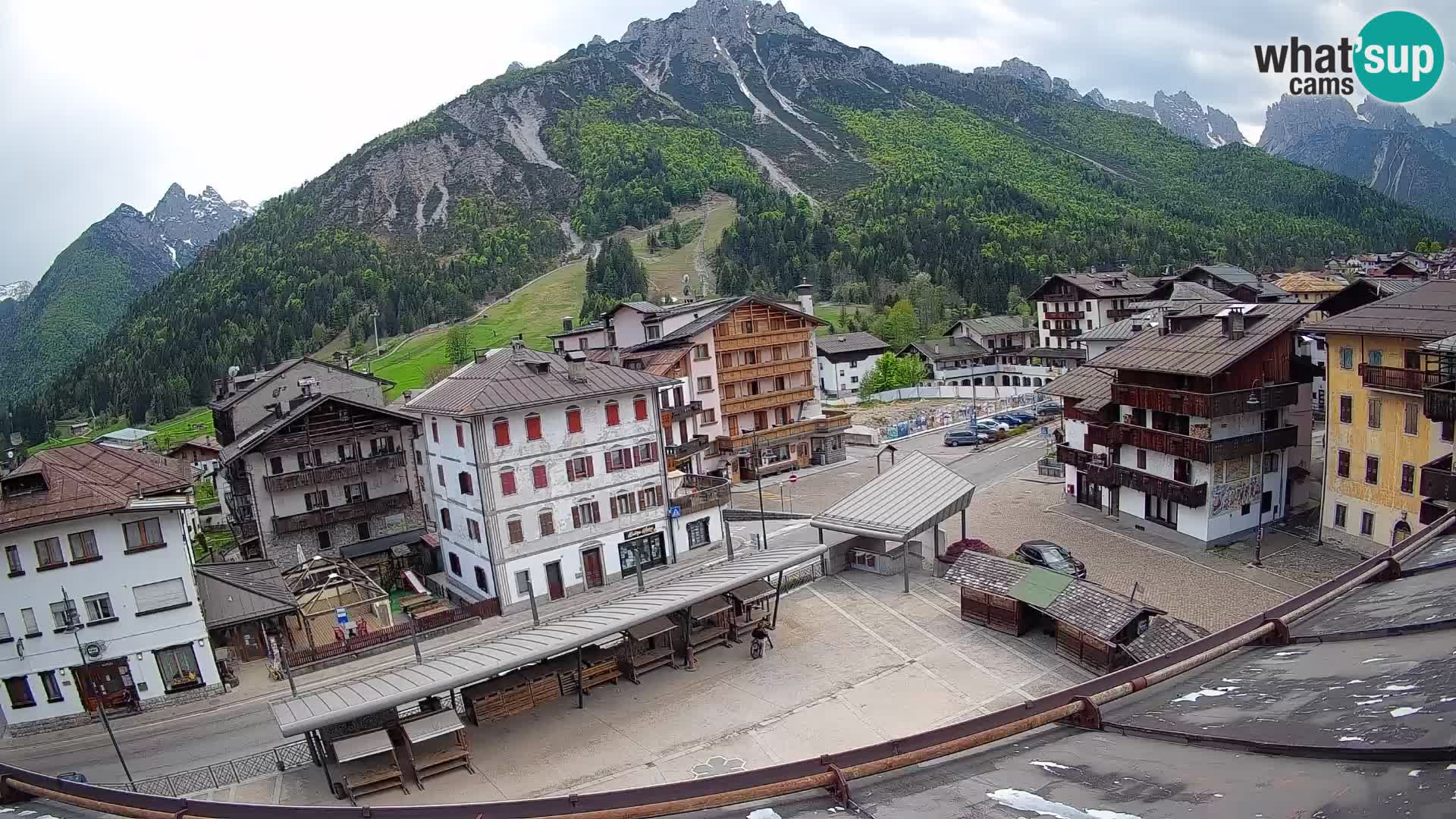Hauptplatz von Forni di Sopra