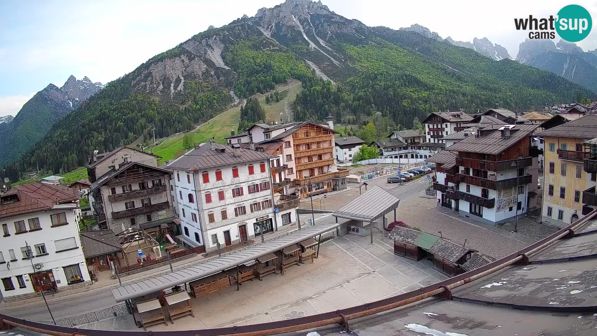 Hauptplatz von Forni di Sopra