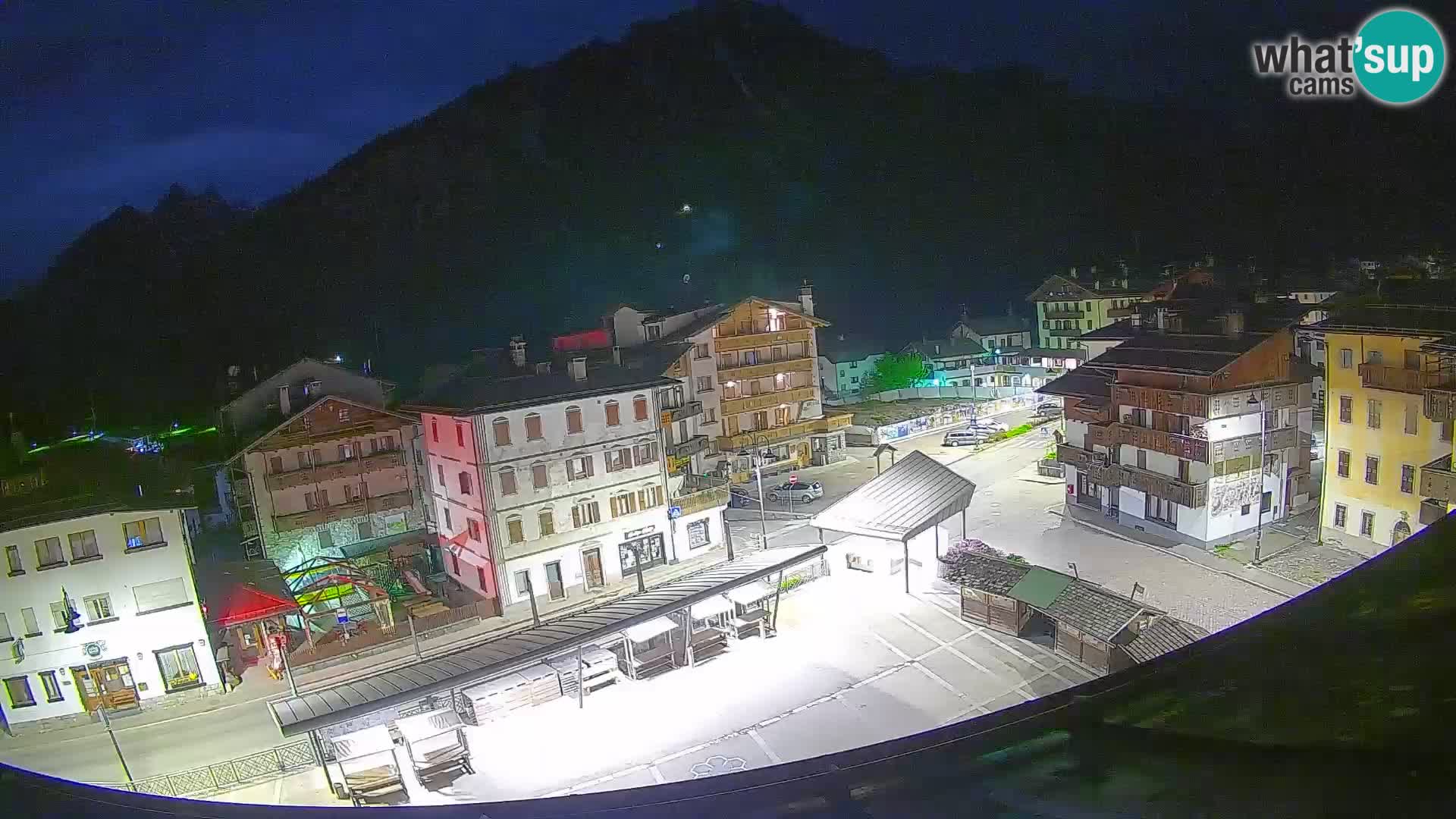 Hauptplatz von Forni di Sopra