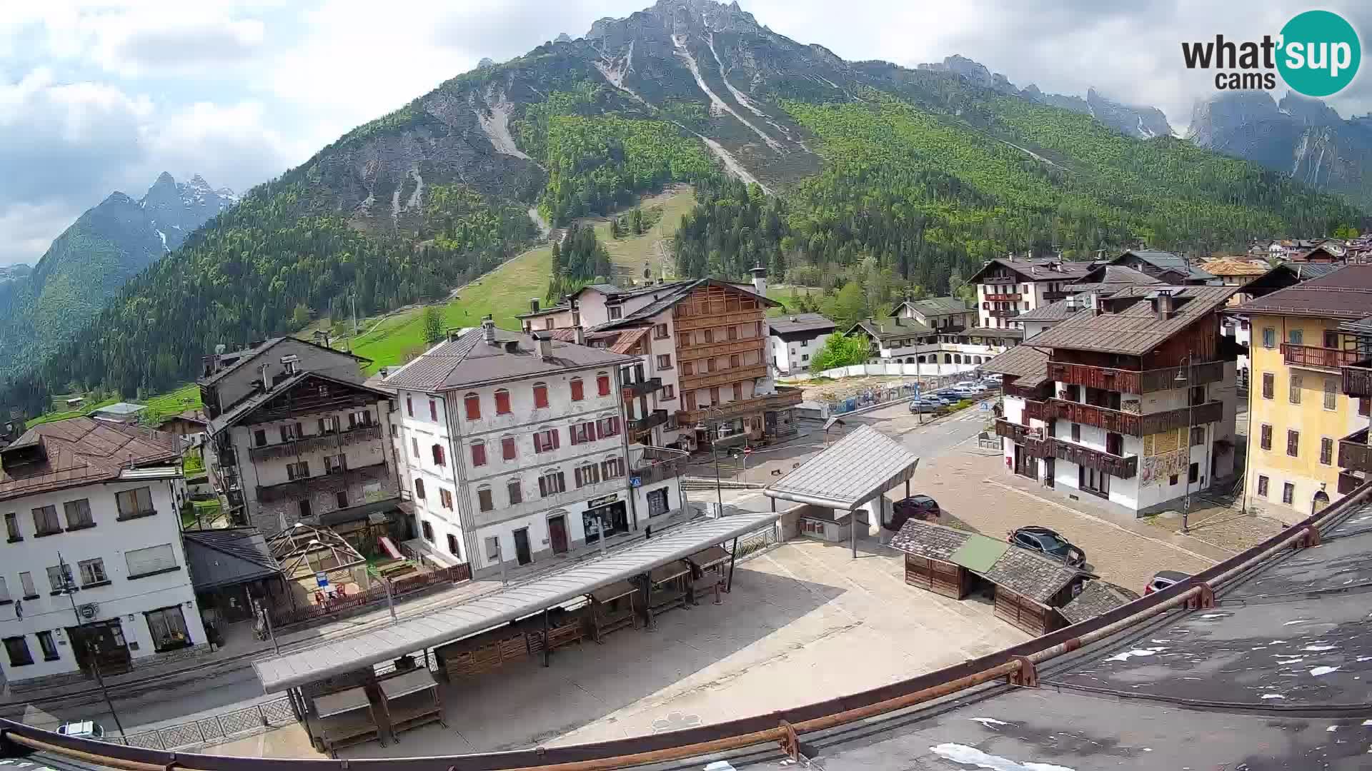 Hauptplatz von Forni di Sopra