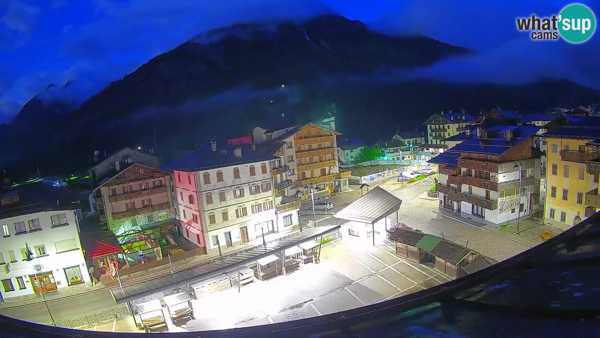 Hauptplatz von Forni di Sopra