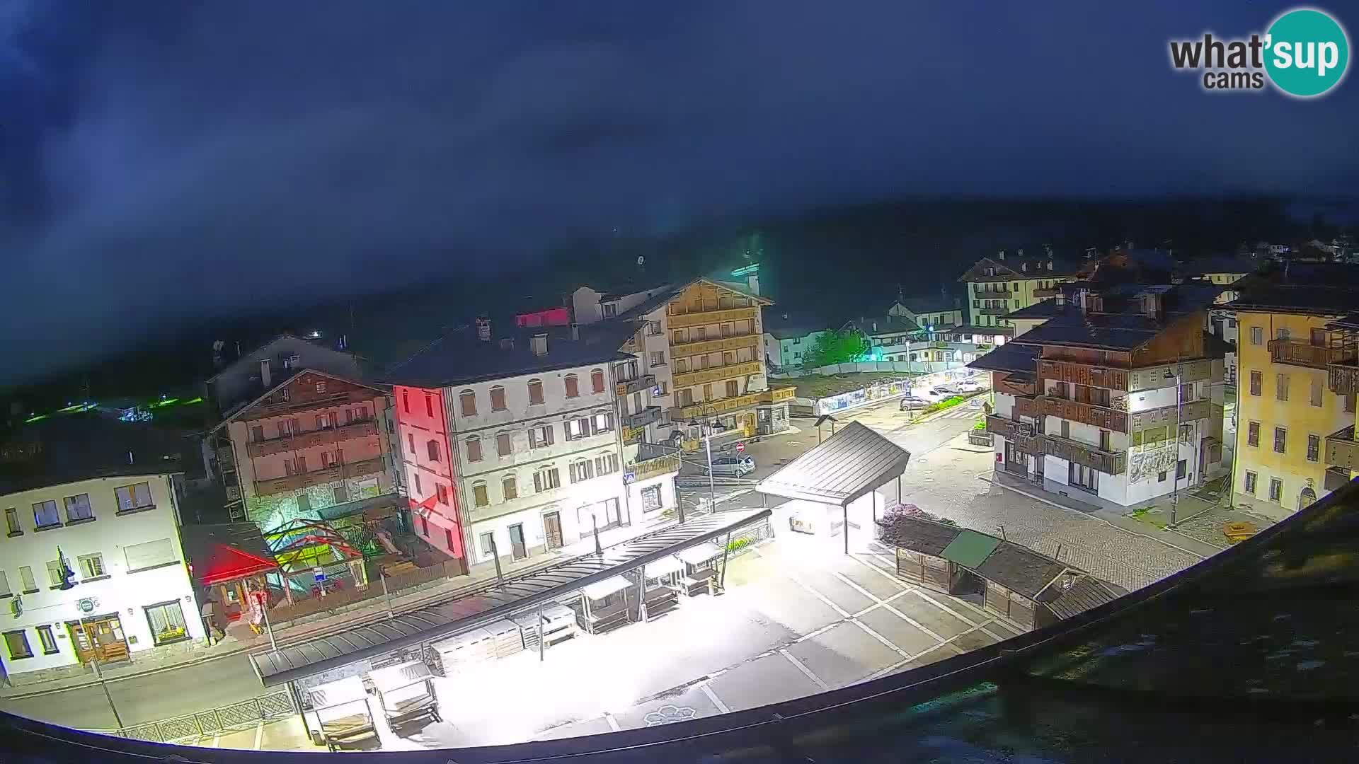 Hauptplatz von Forni di Sopra