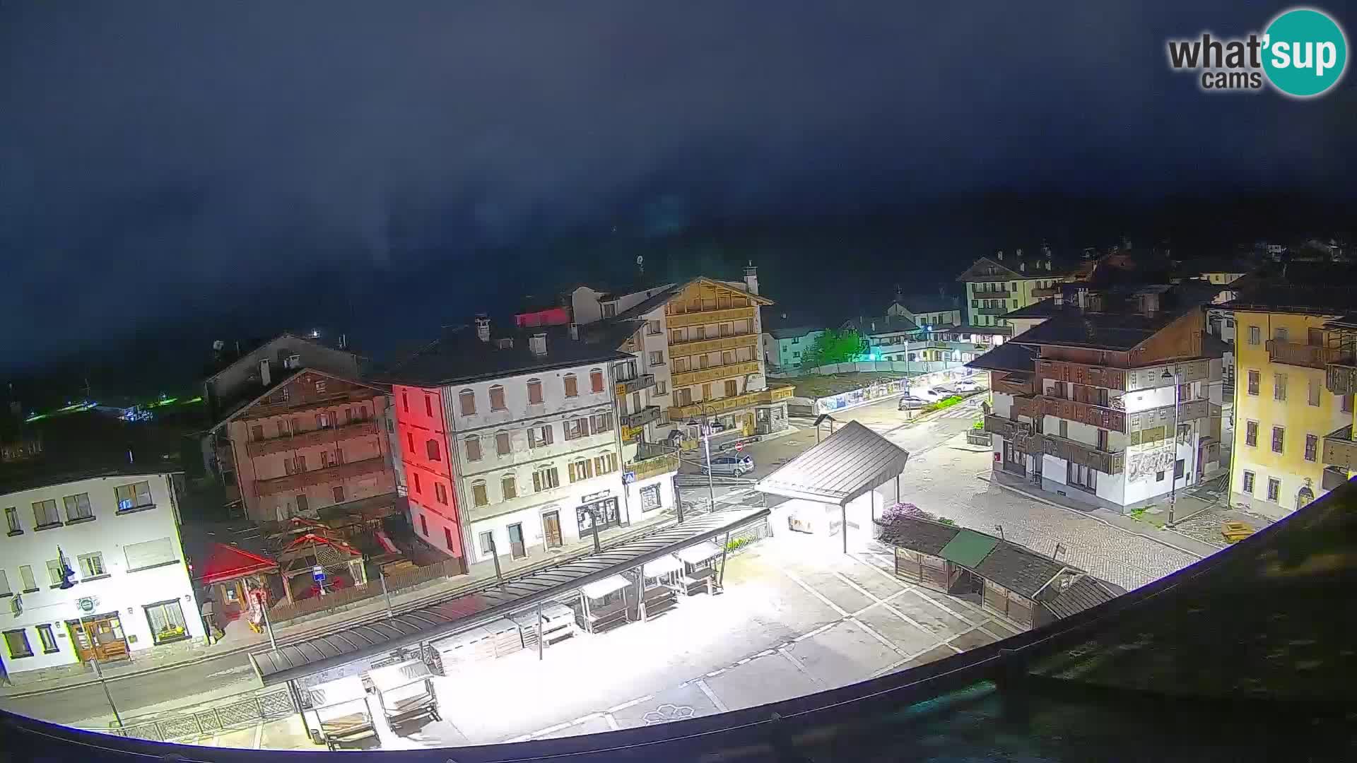 Hauptplatz von Forni di Sopra