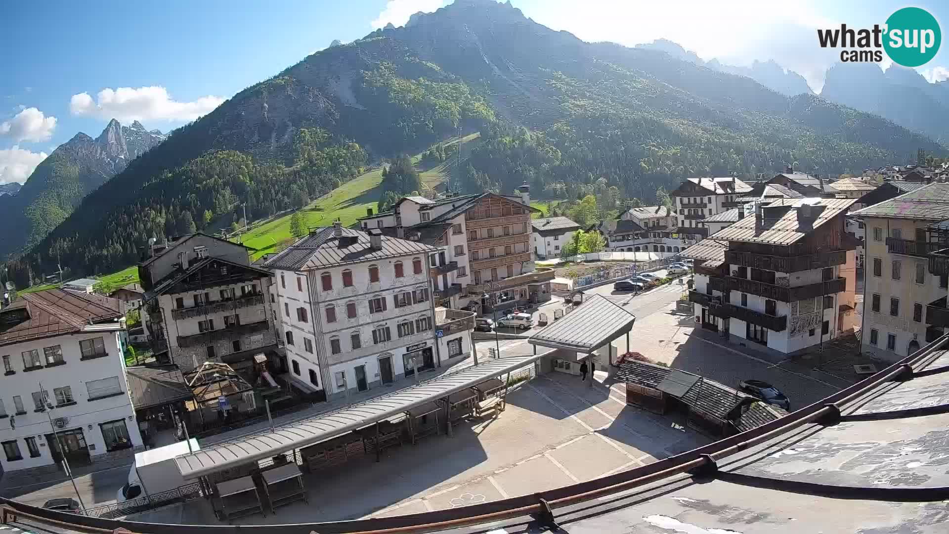 Hauptplatz von Forni di Sopra