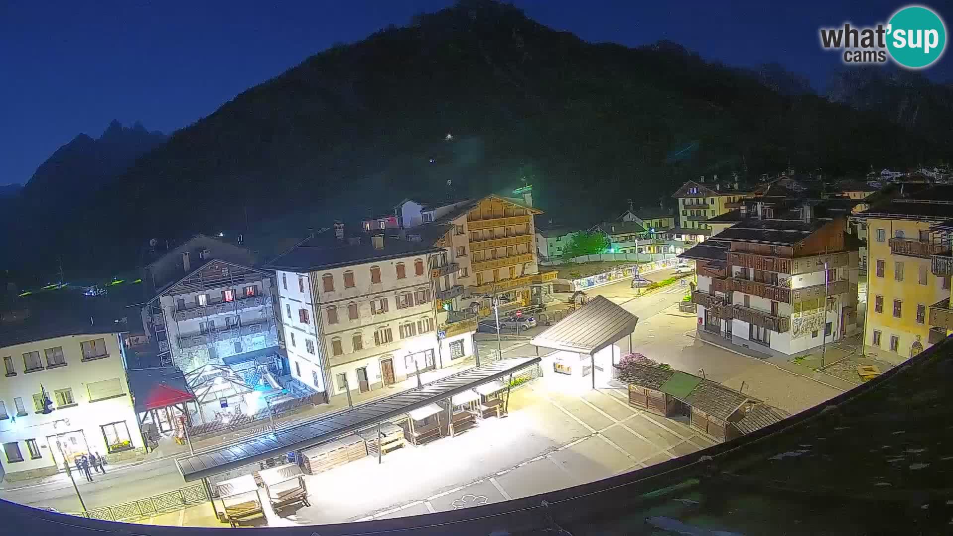 Hauptplatz von Forni di Sopra