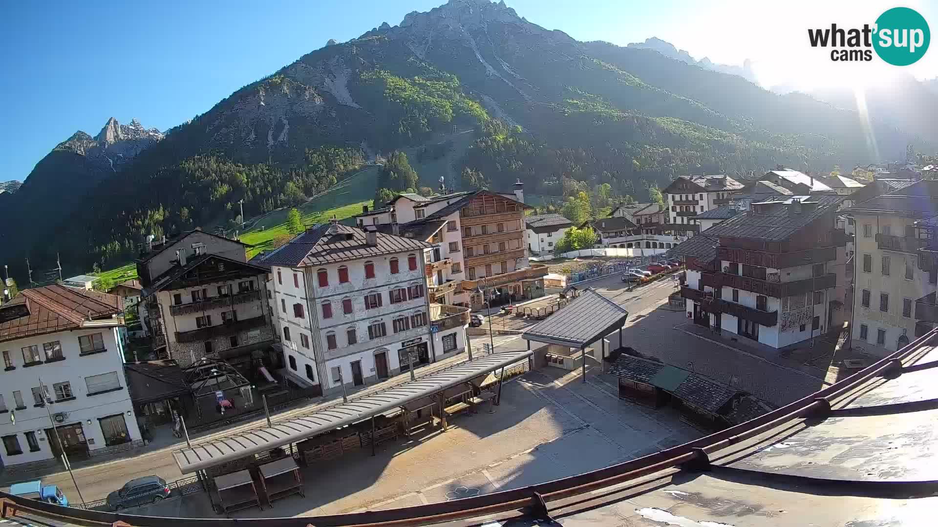 Piazza centrale di Forni di Sopra