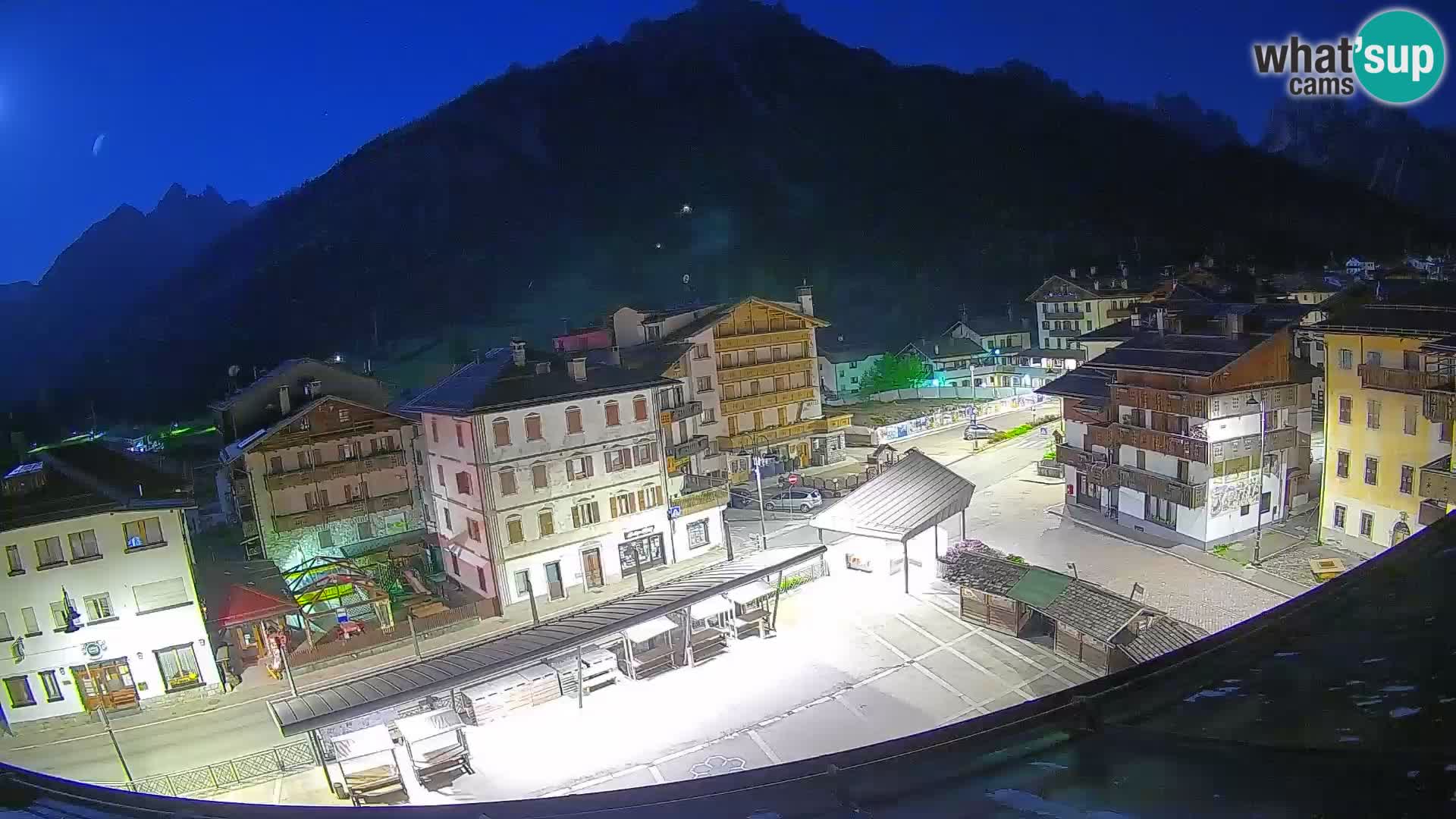 Plaza principal de Forni di Sopra