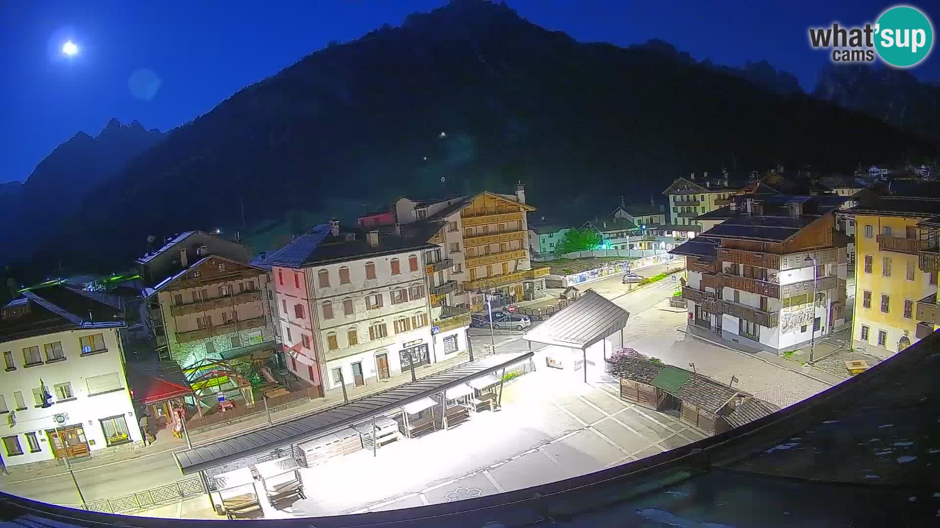 Plaza principal de Forni di Sopra