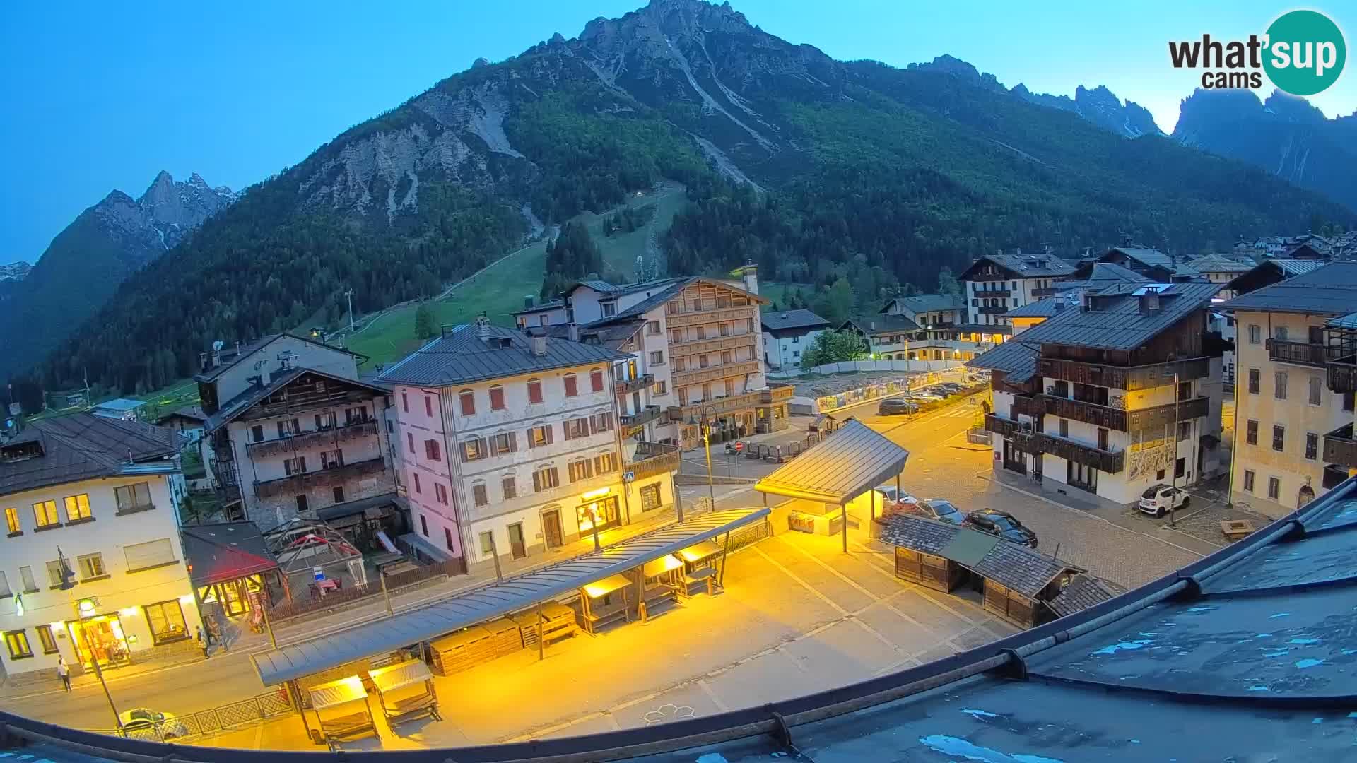 Hauptplatz von Forni di Sopra