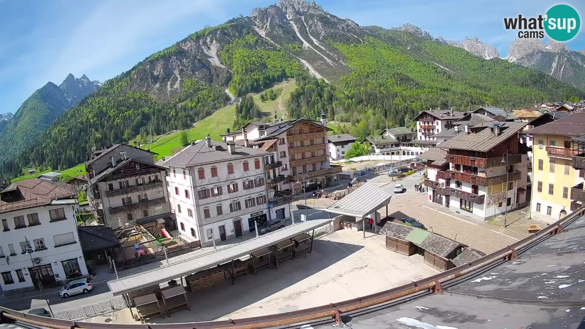 Hauptplatz von Forni di Sopra