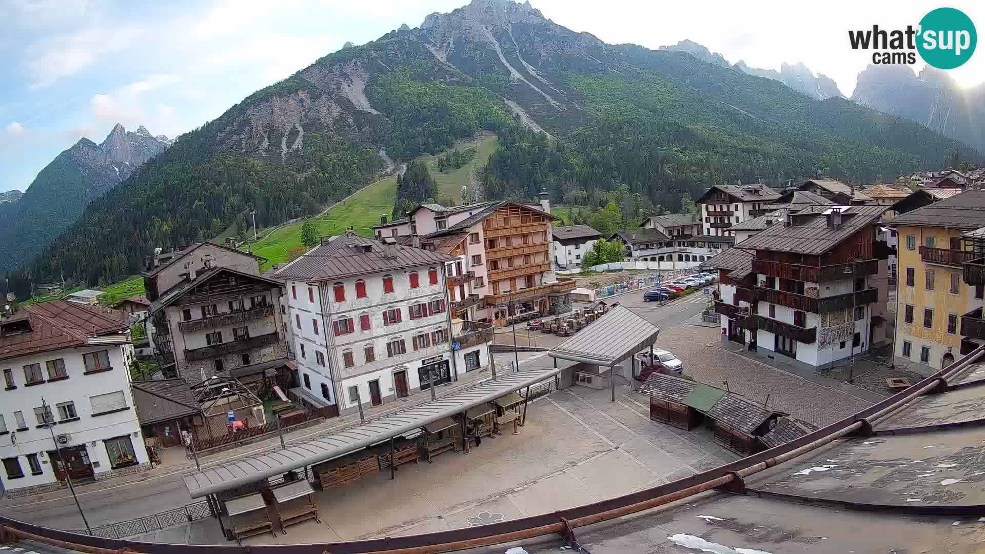Piazza centrale di Forni di Sopra