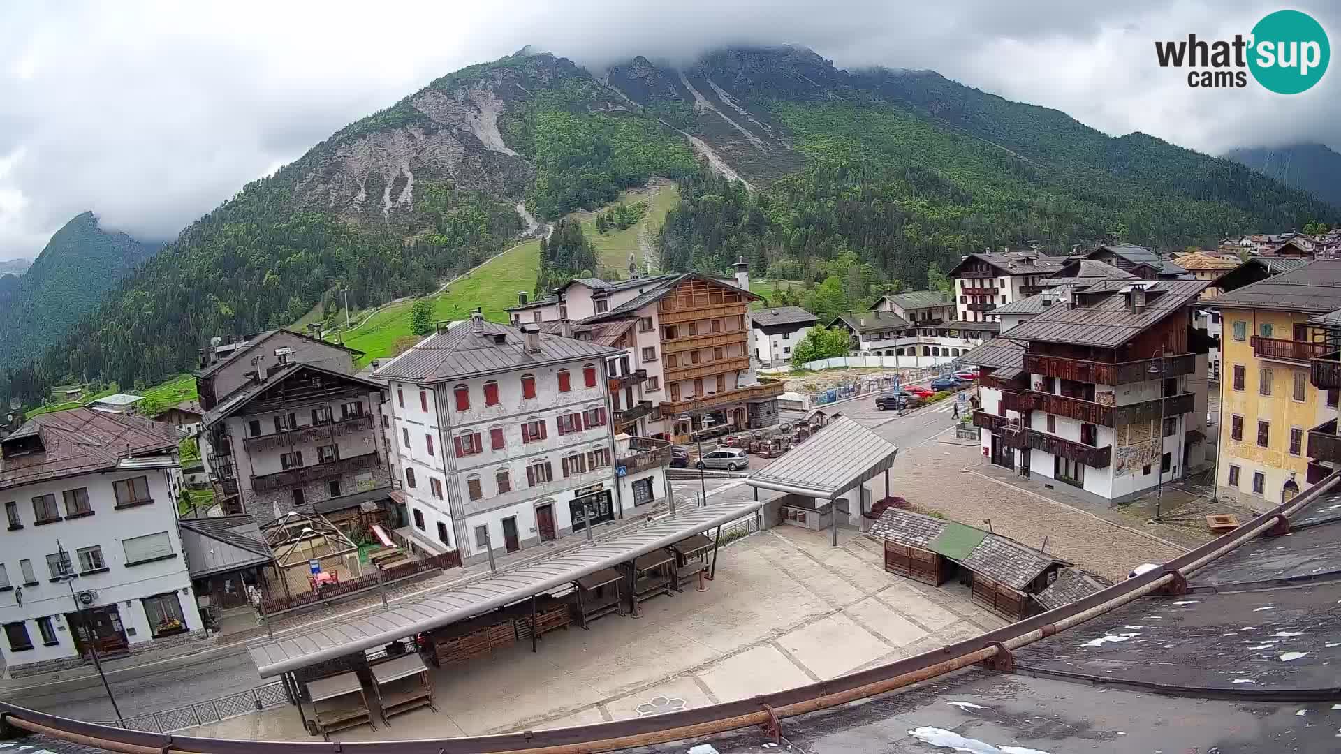Hauptplatz von Forni di Sopra