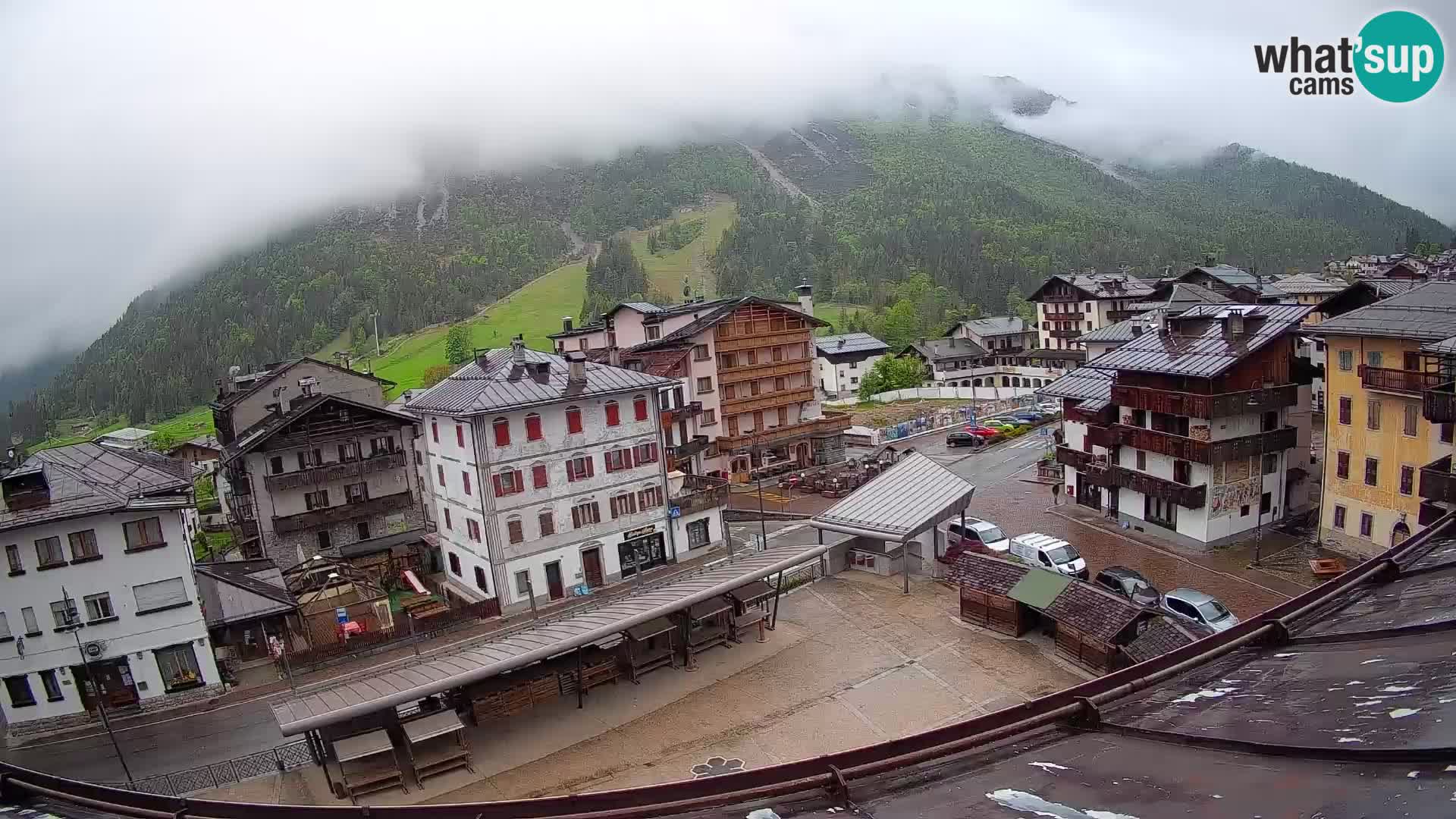 Hauptplatz von Forni di Sopra