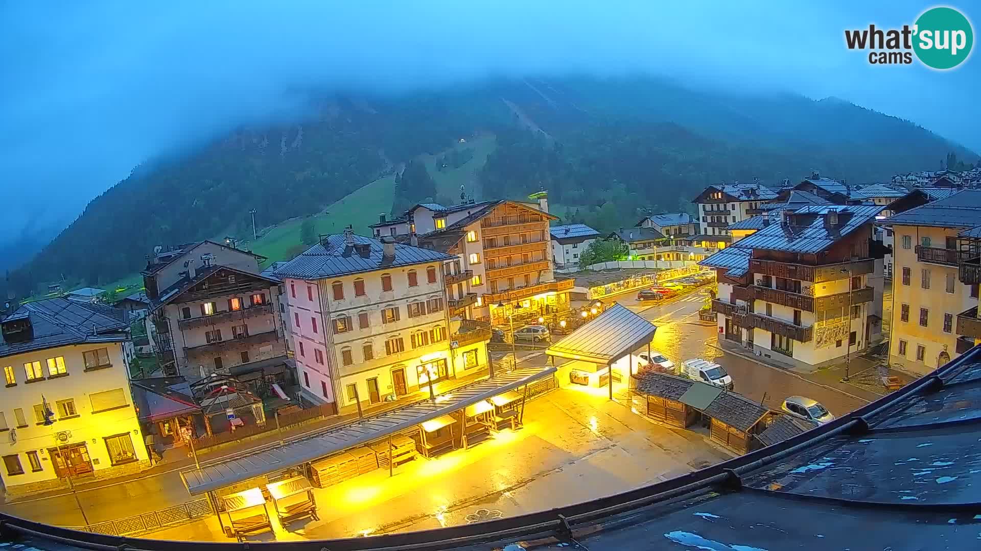 Hauptplatz von Forni di Sopra