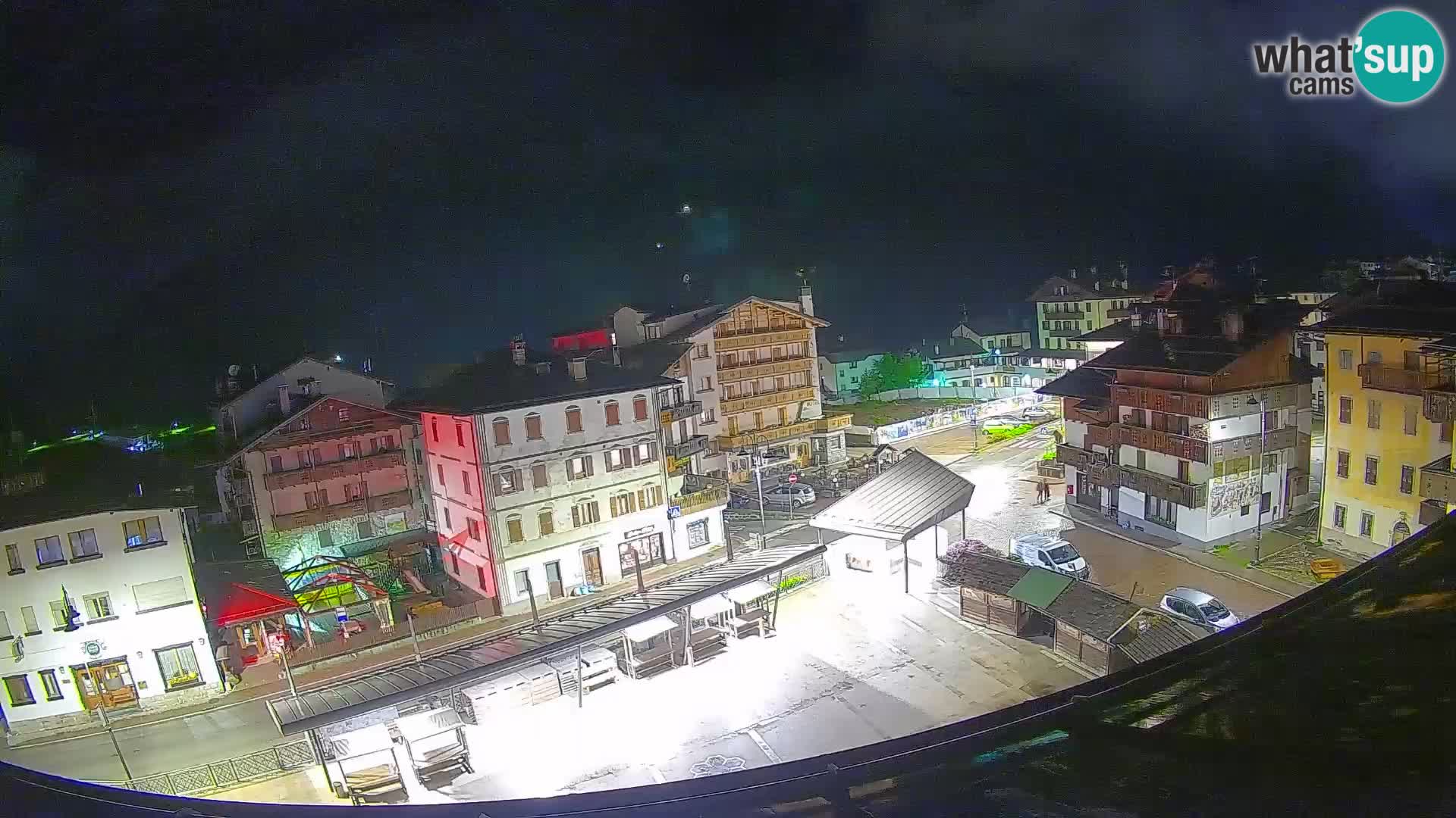Plaza principal de Forni di Sopra