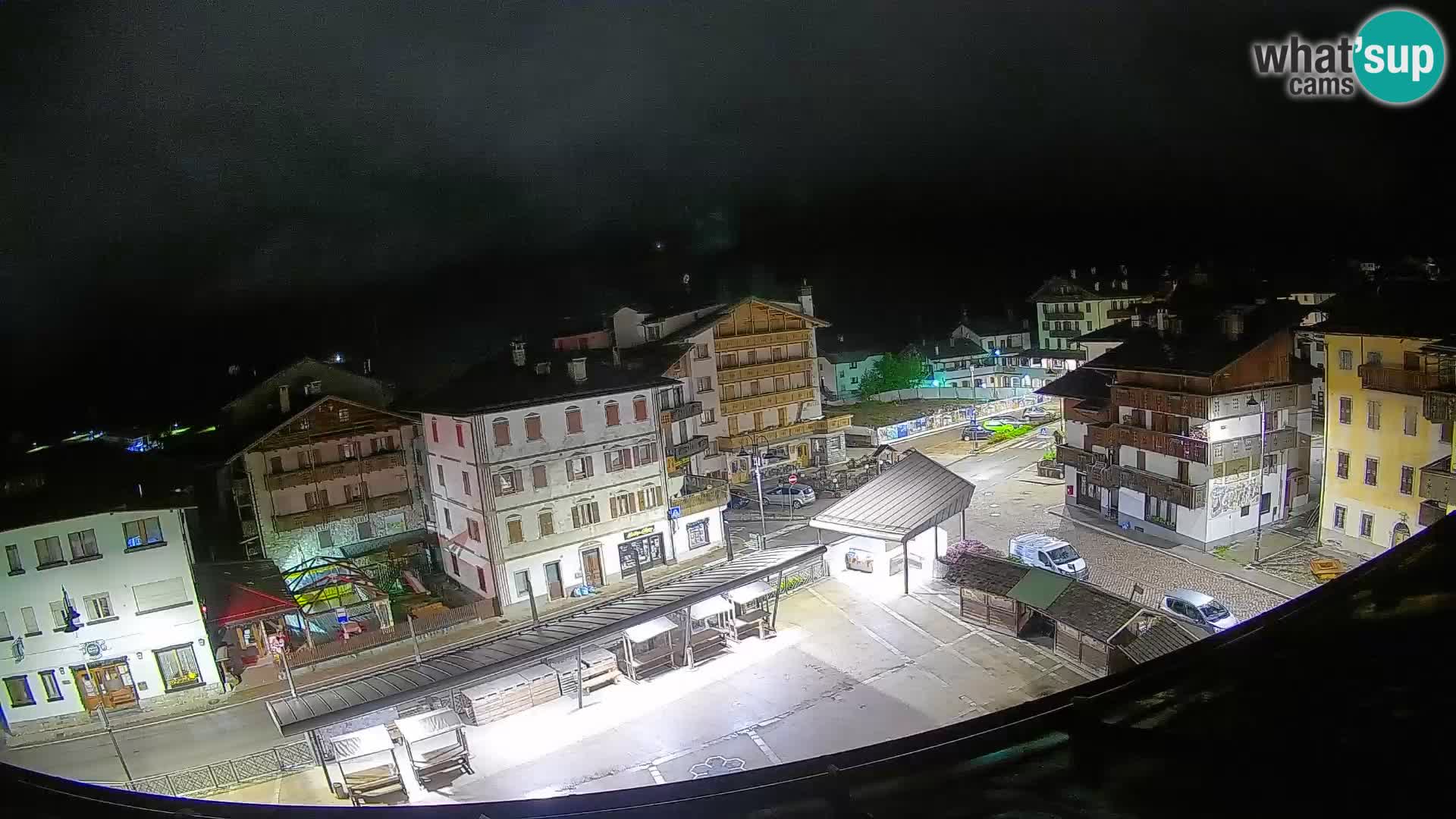 Hauptplatz von Forni di Sopra