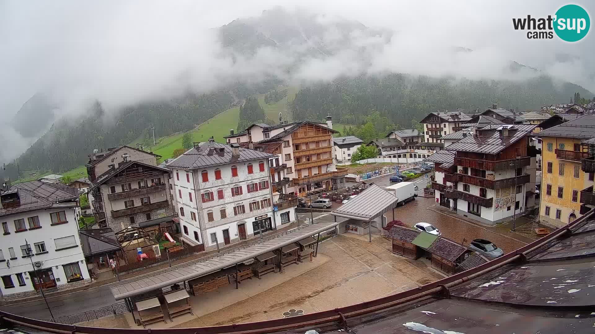 Hauptplatz von Forni di Sopra