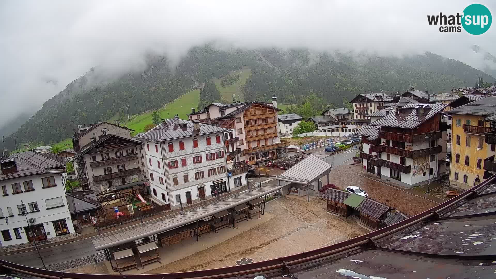 Hauptplatz von Forni di Sopra