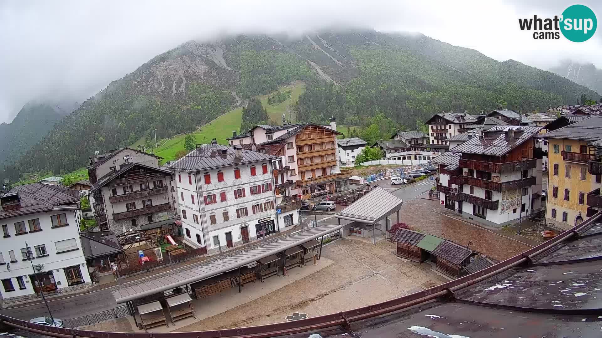 Hauptplatz von Forni di Sopra