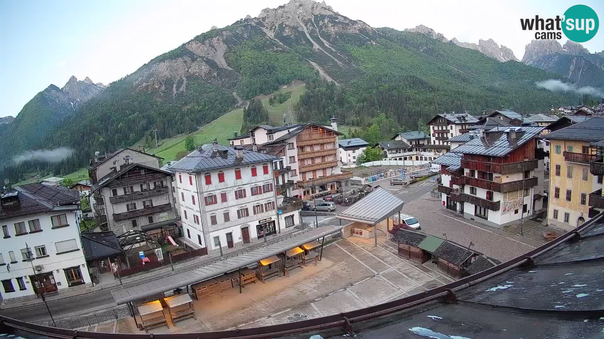 Hauptplatz von Forni di Sopra