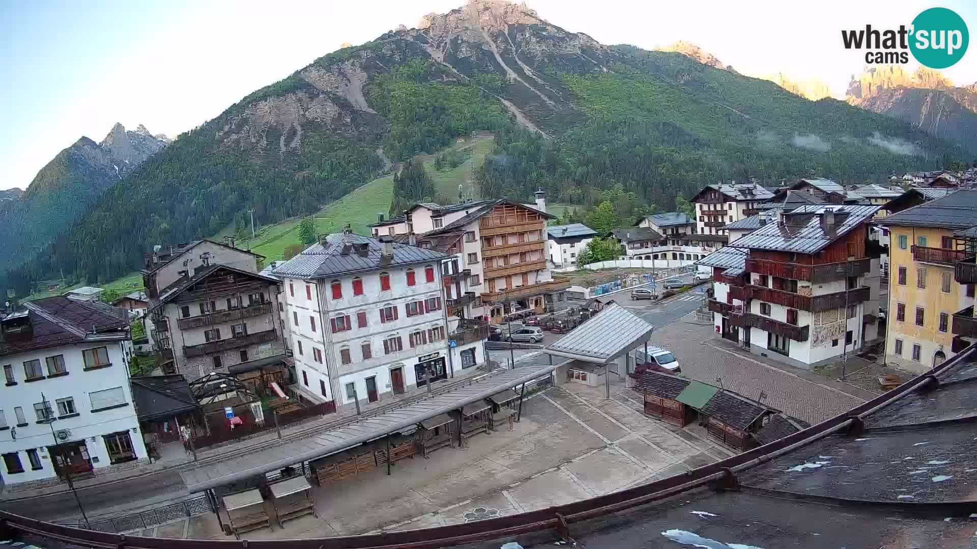Hauptplatz von Forni di Sopra
