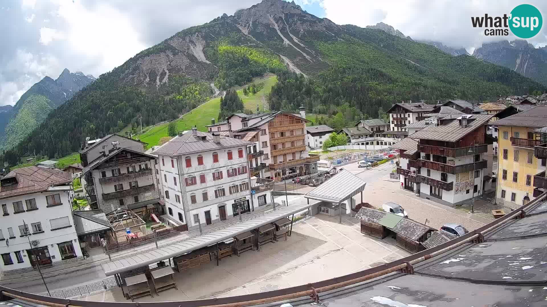 Hauptplatz von Forni di Sopra