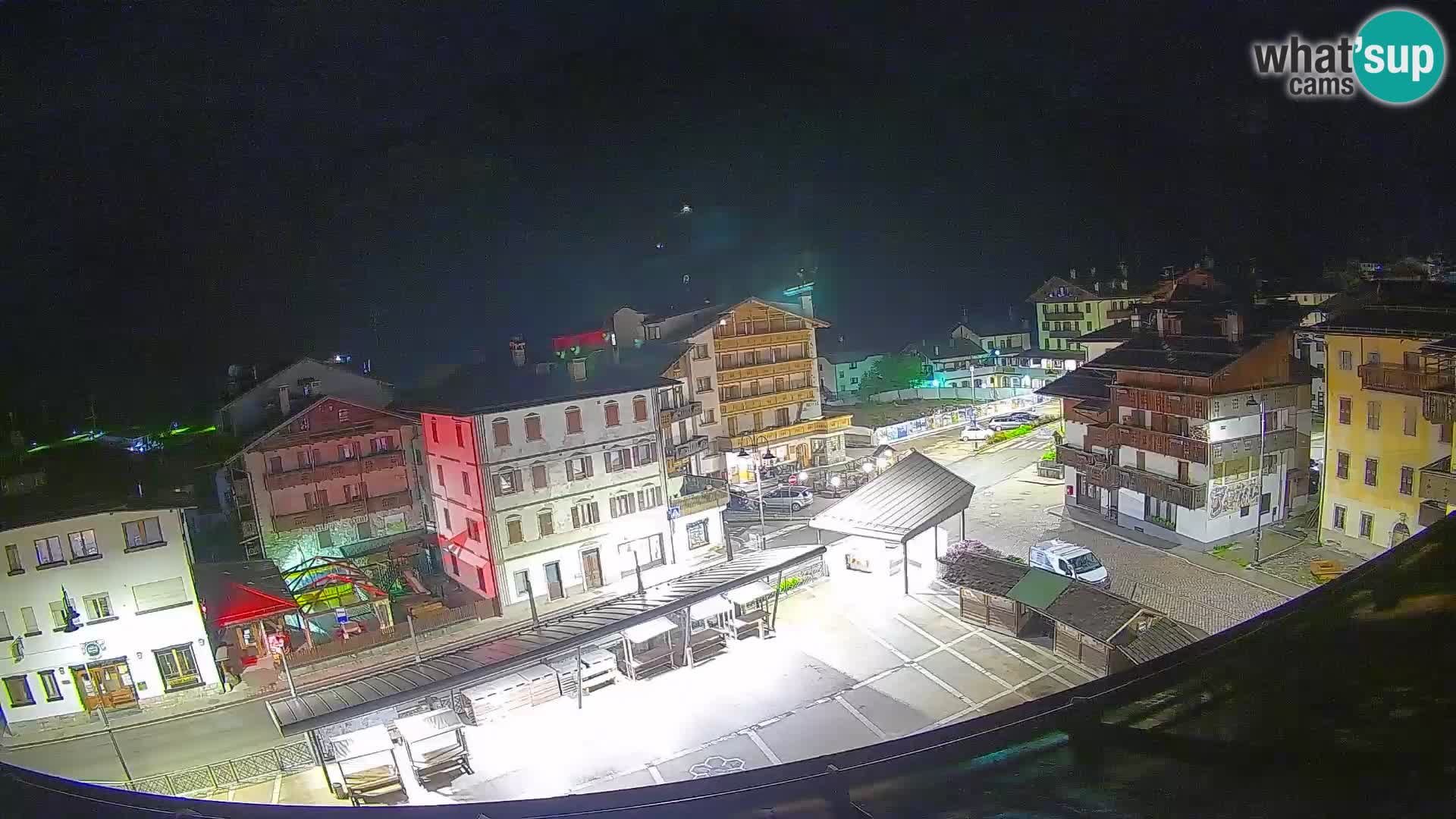 Plaza principal de Forni di Sopra