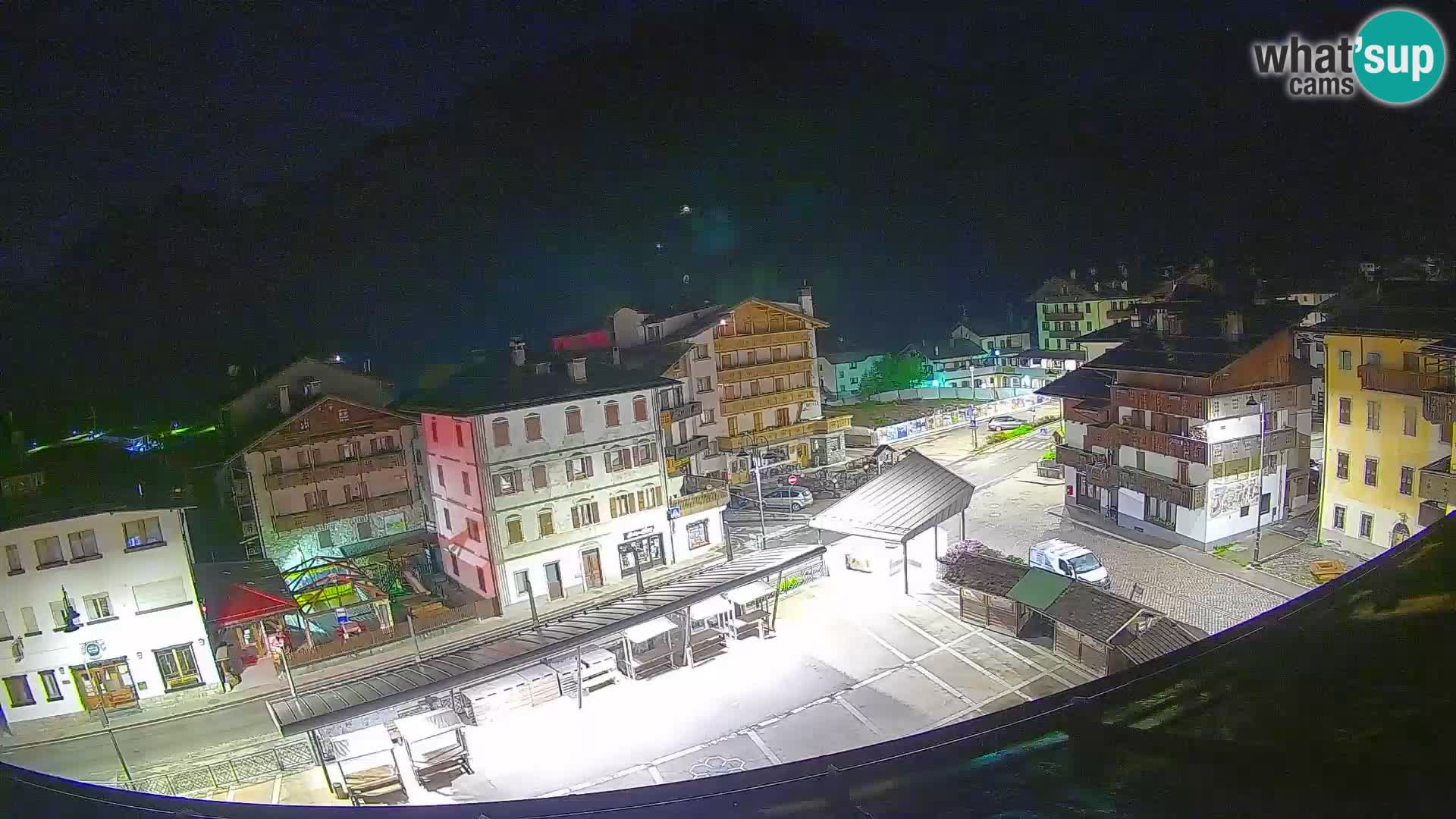 Plaza principal de Forni di Sopra
