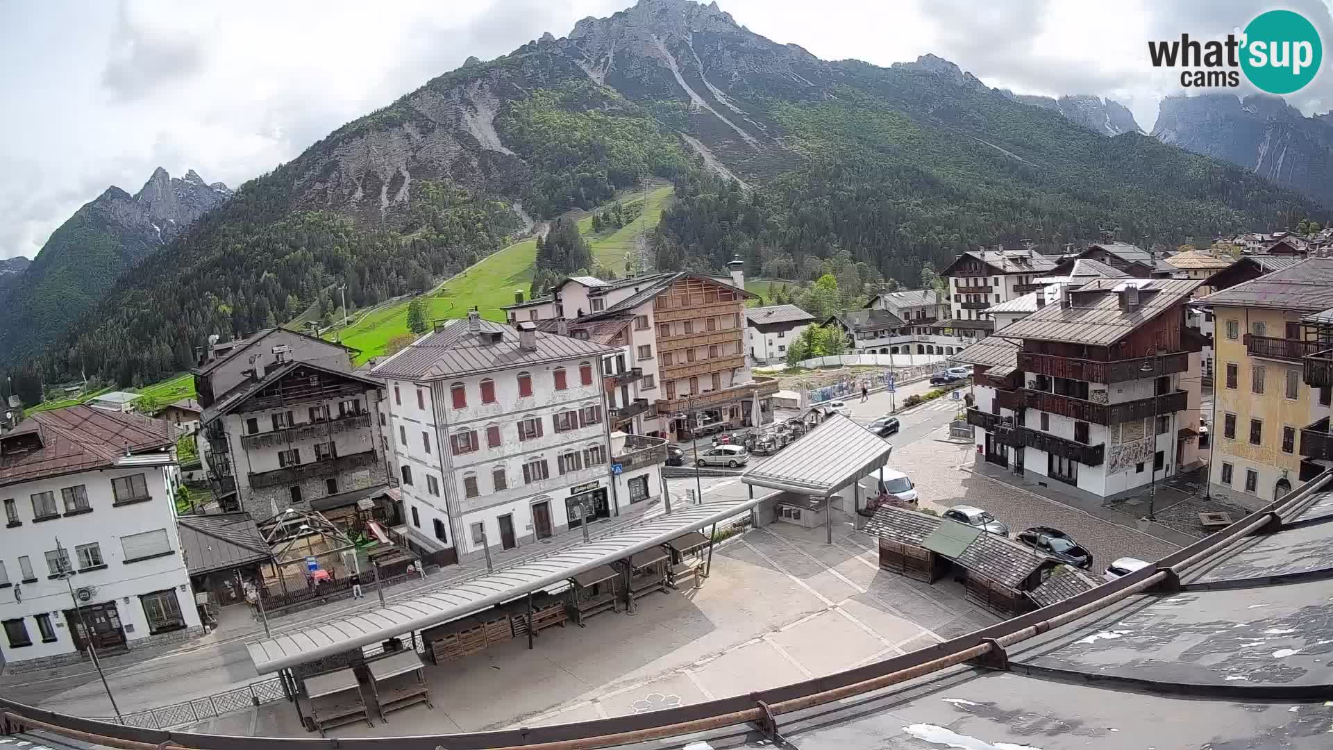 Hauptplatz von Forni di Sopra