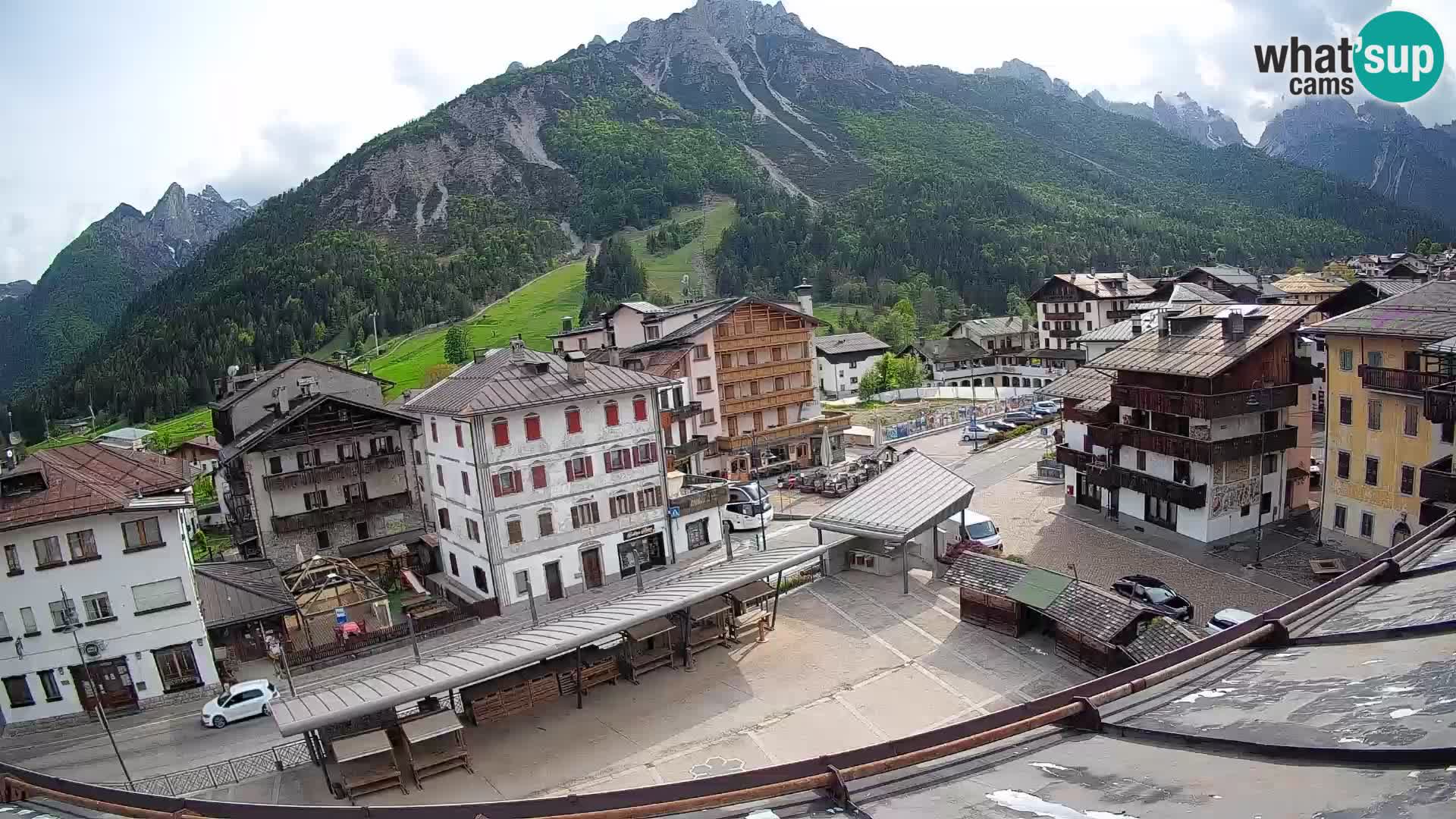 Hauptplatz von Forni di Sopra