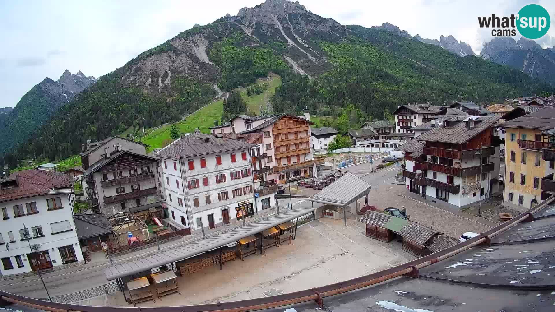 Hauptplatz von Forni di Sopra