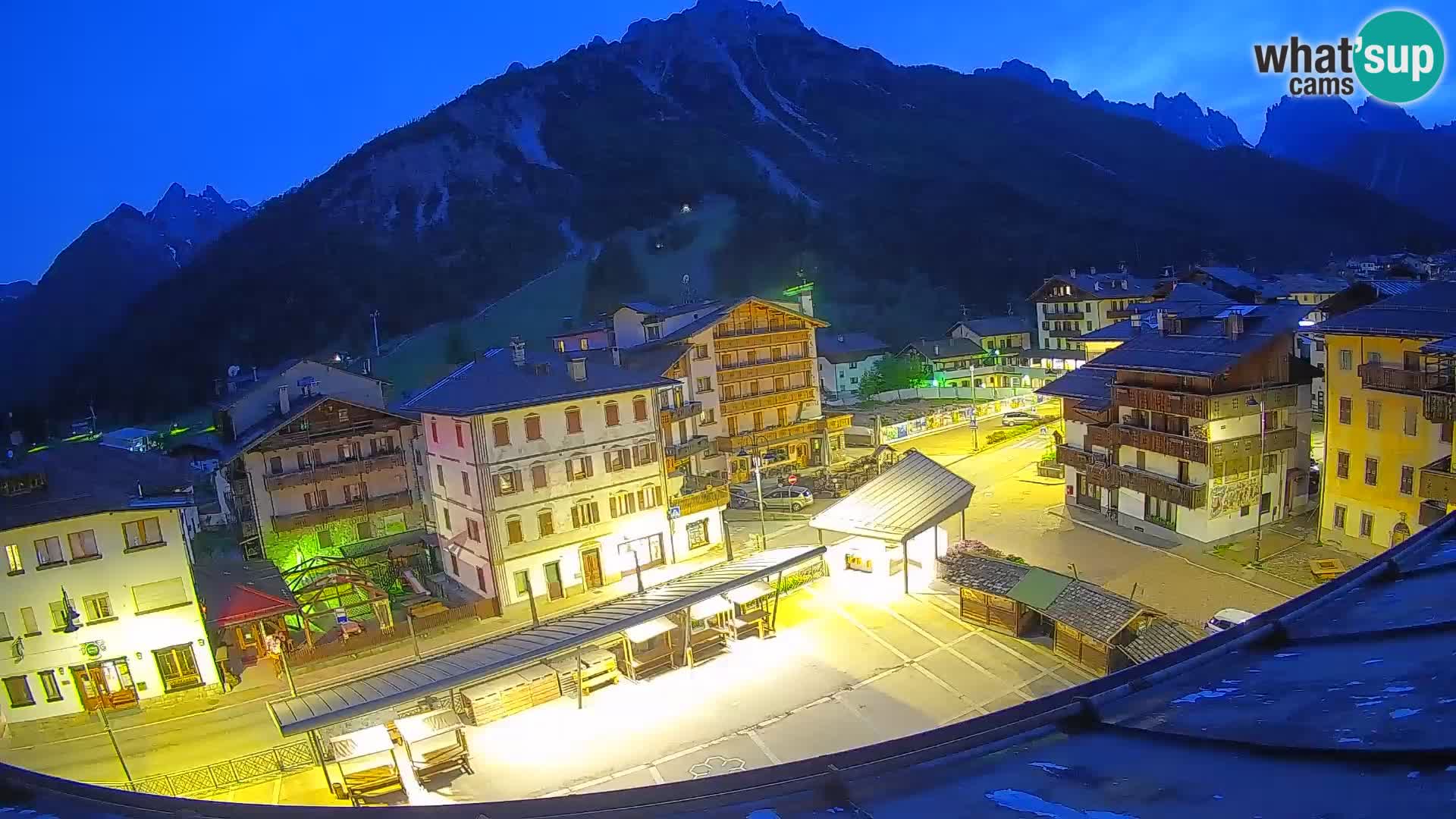 Hauptplatz von Forni di Sopra