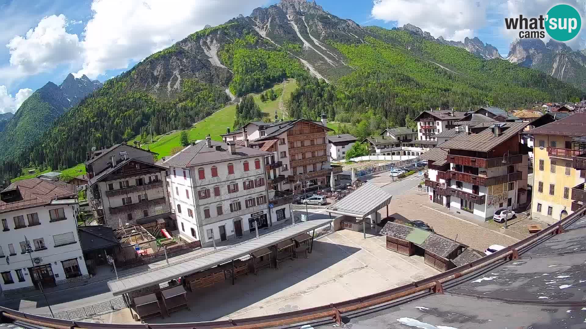 Hauptplatz von Forni di Sopra