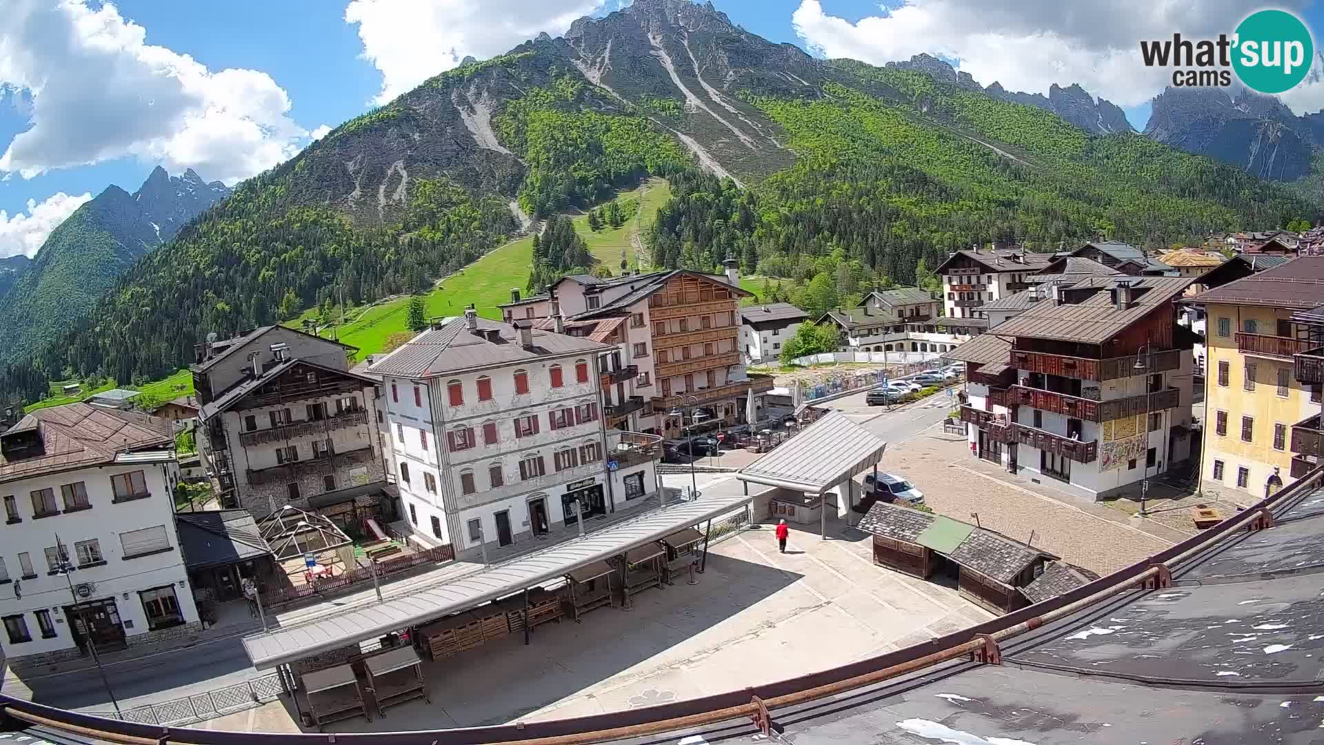 Hauptplatz von Forni di Sopra