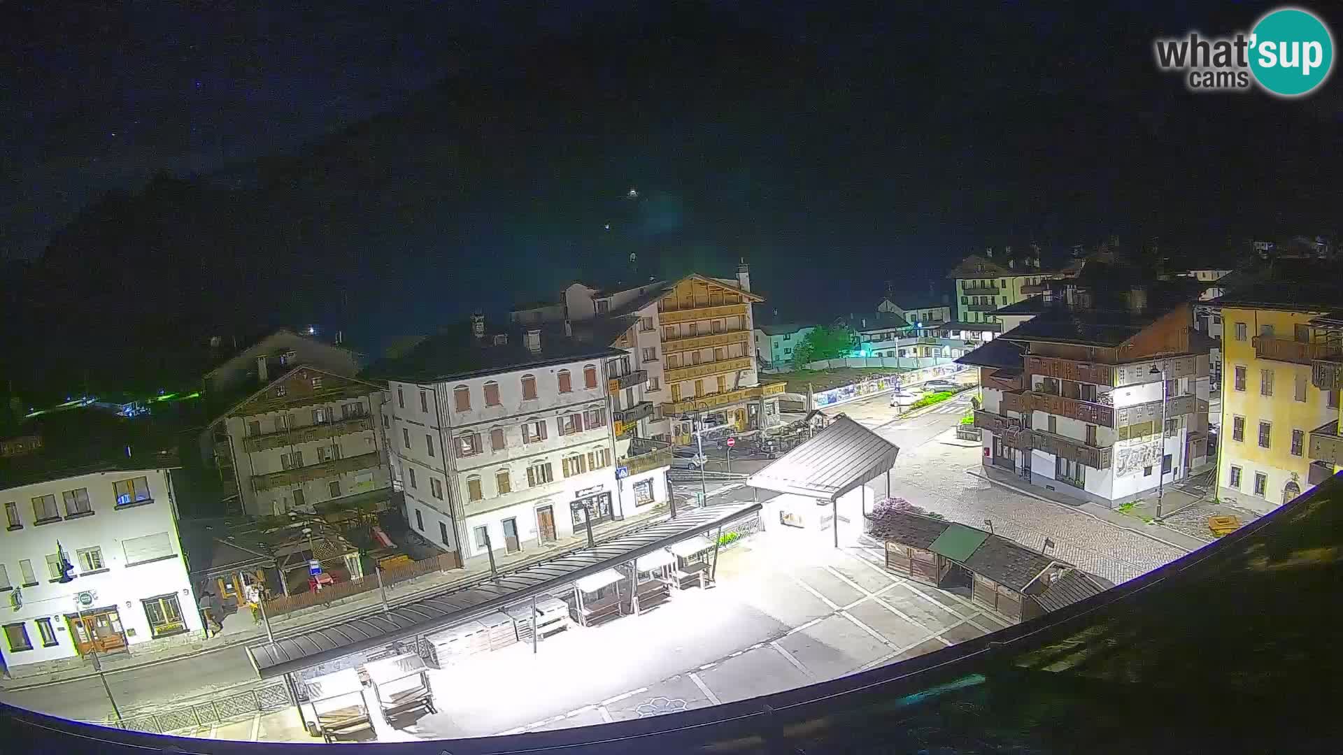 Plaza principal de Forni di Sopra