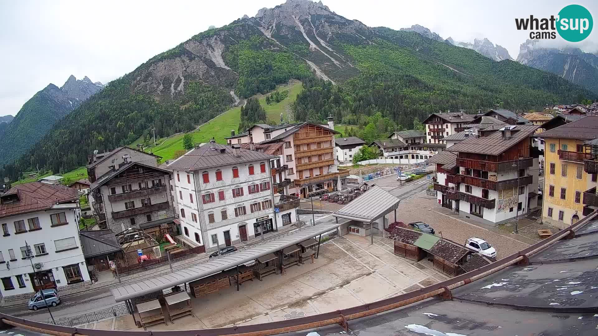 Hauptplatz von Forni di Sopra