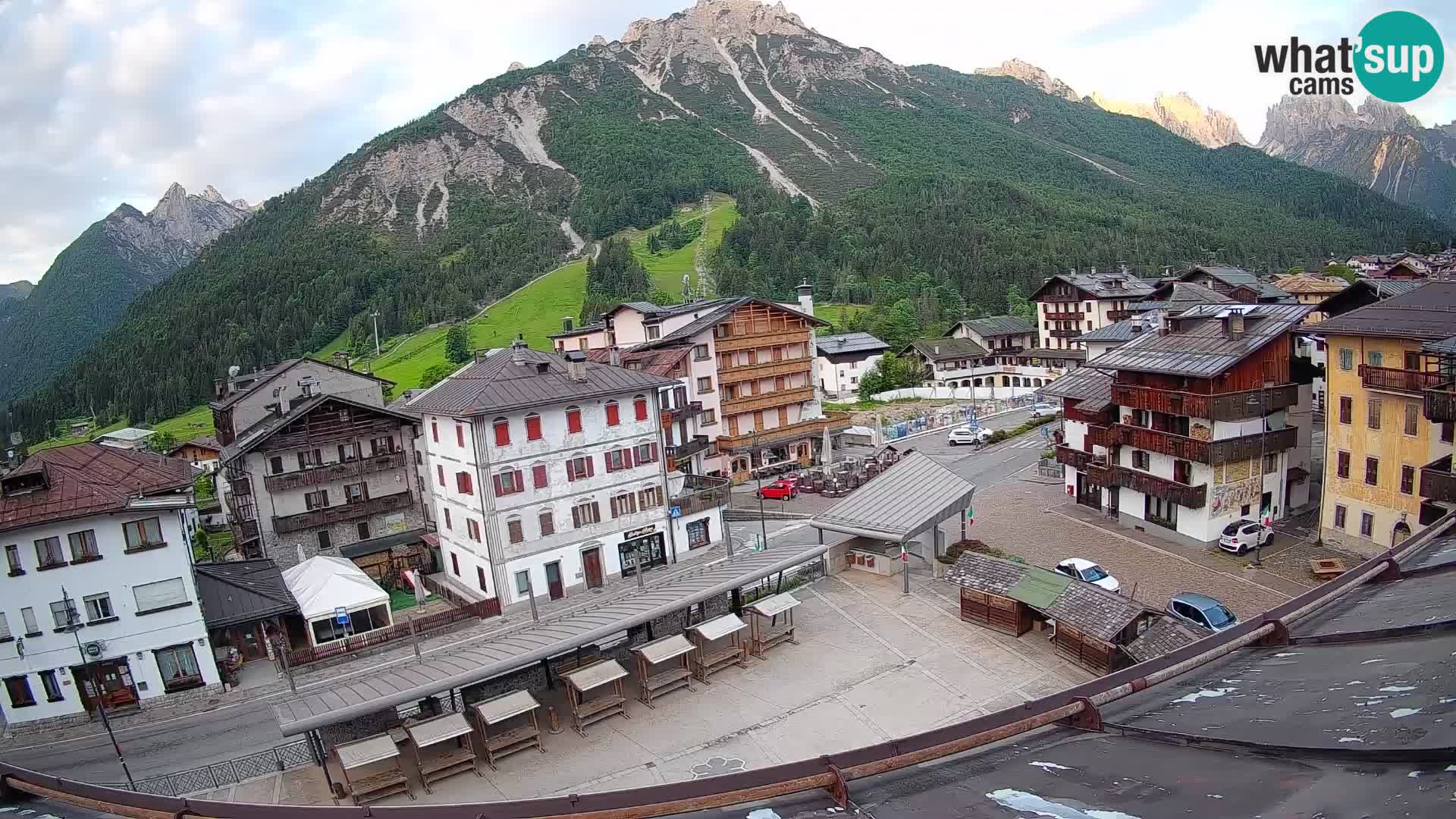 Hauptplatz von Forni di Sopra
