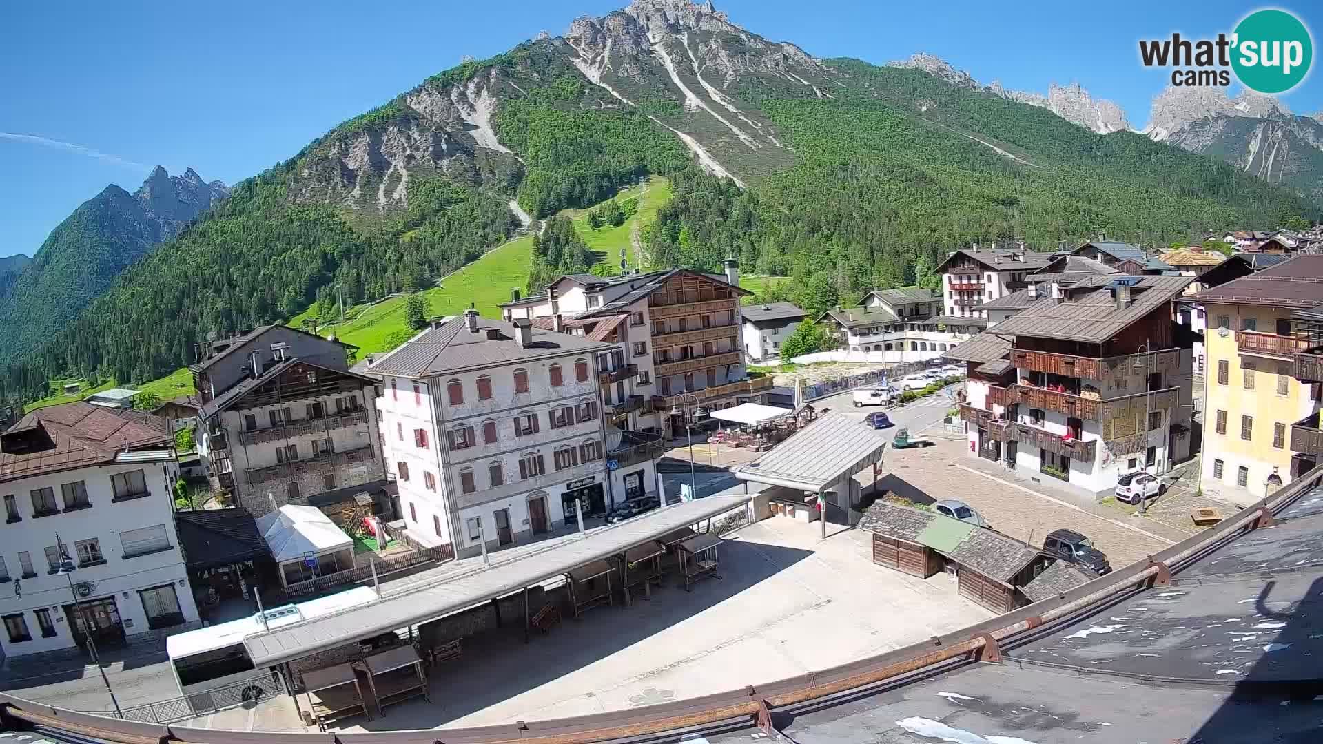 Hauptplatz von Forni di Sopra