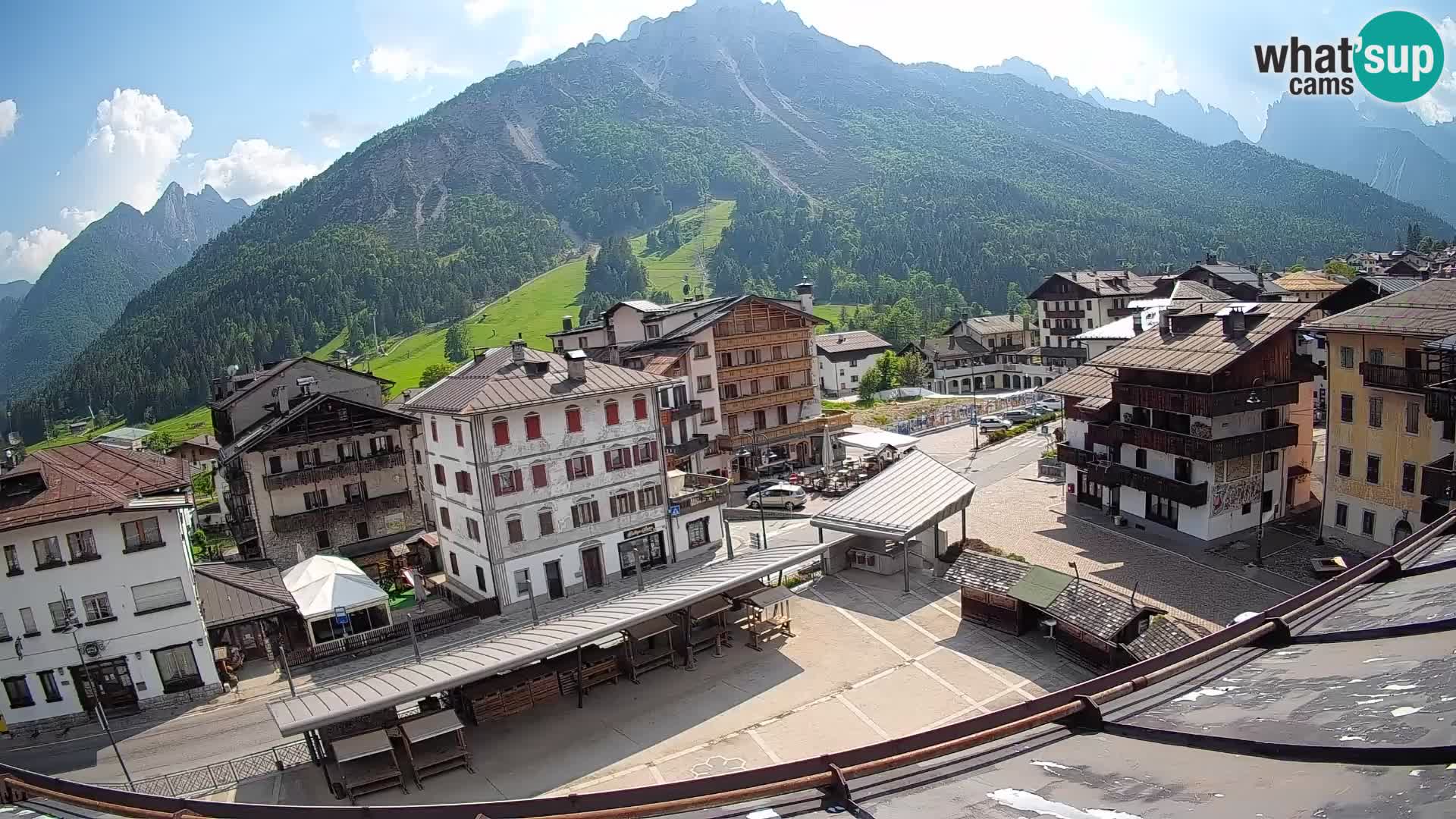 Hauptplatz von Forni di Sopra